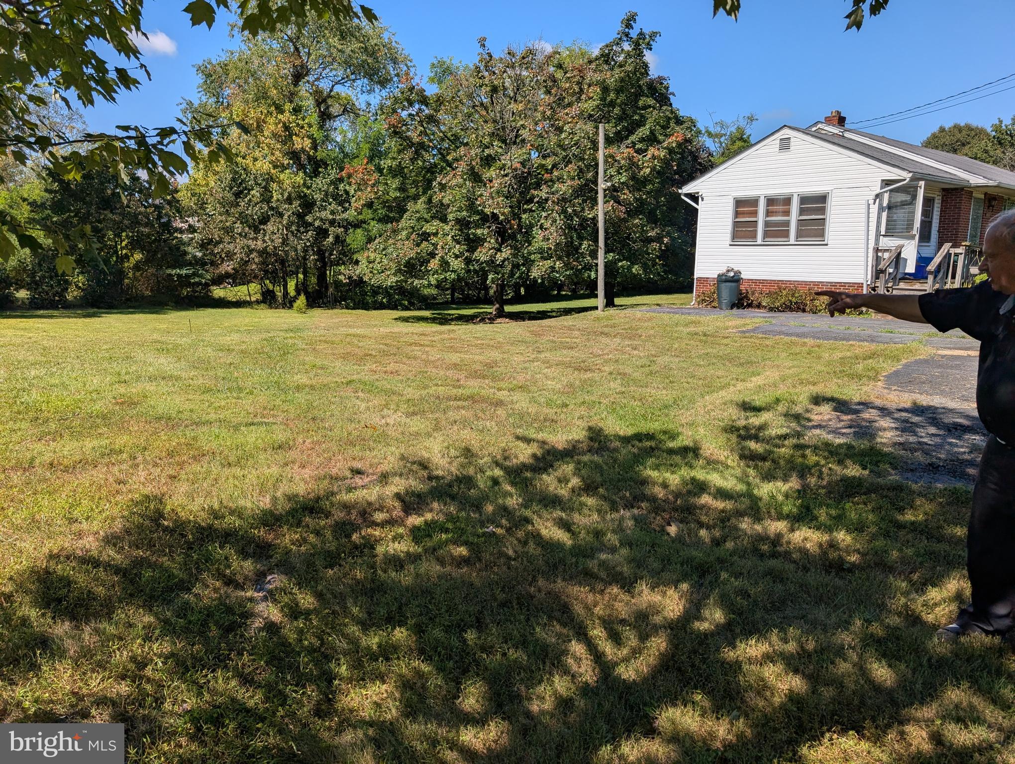 QUINCE ORCHARD ESTATES - Residential