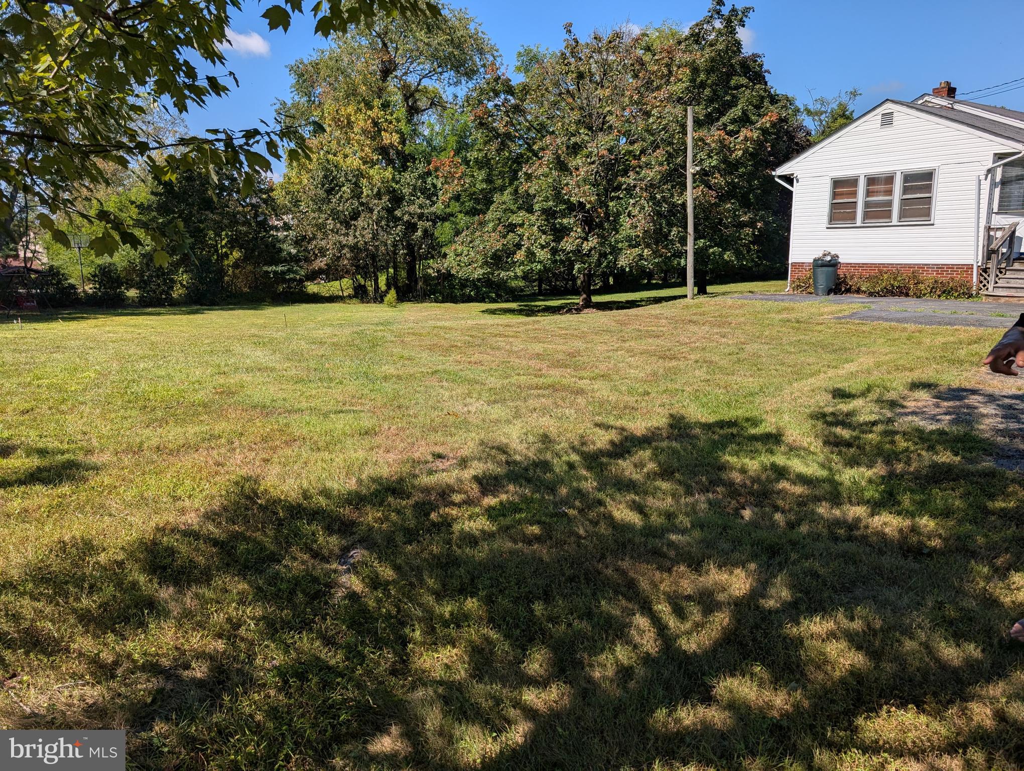 QUINCE ORCHARD ESTATES - Residential