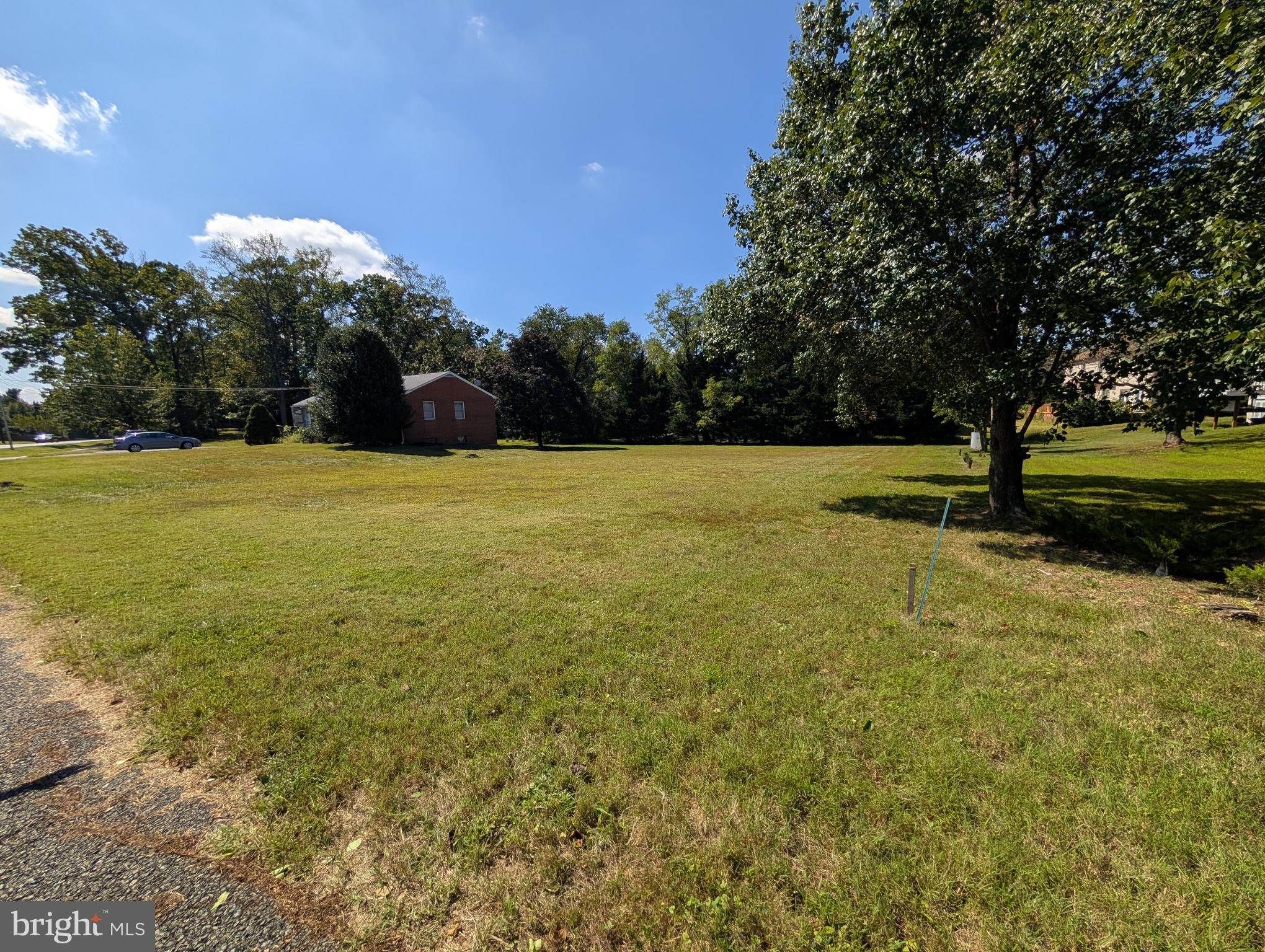 QUINCE ORCHARD ESTATES - Residential