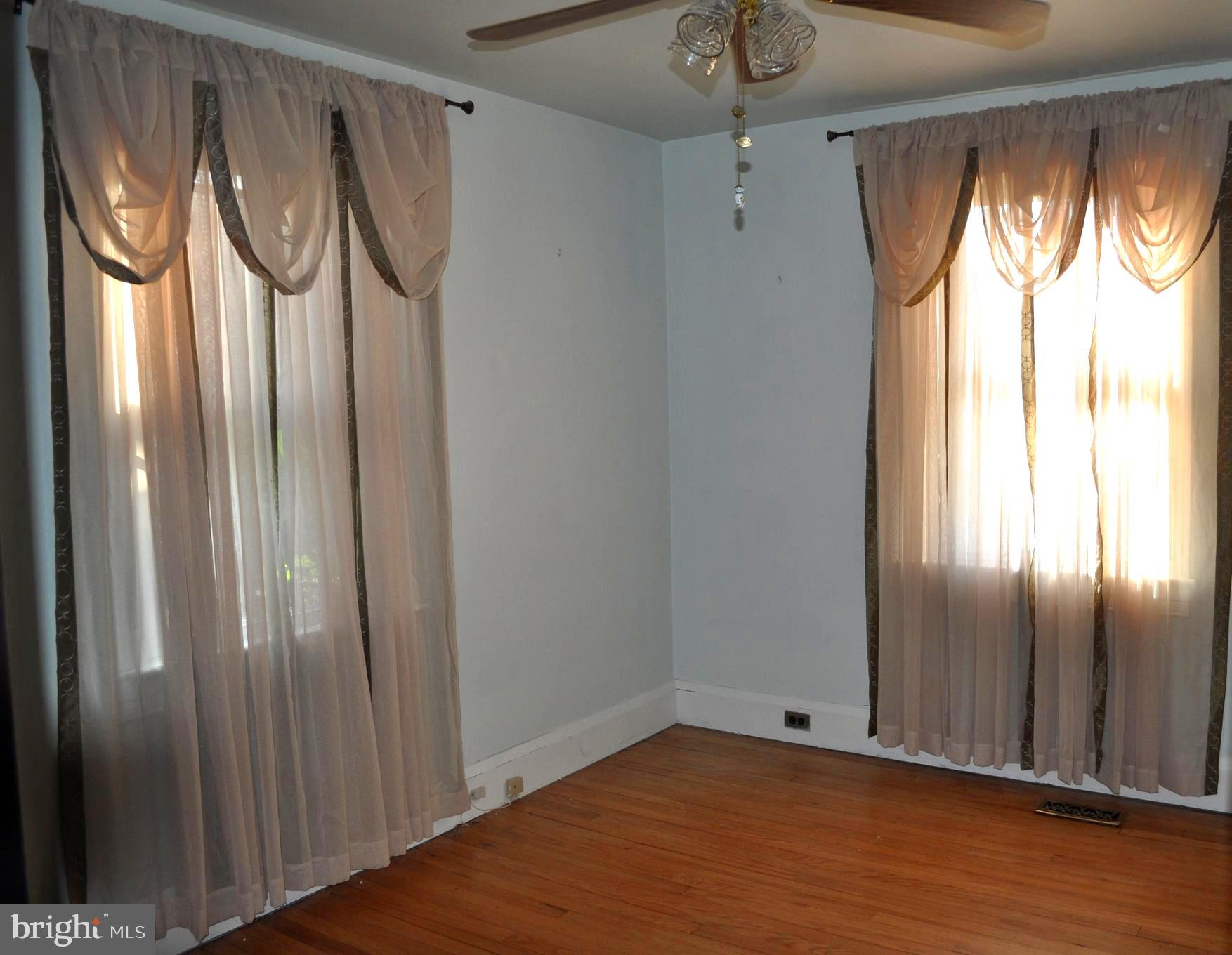 EDGEMERE/SPARROWS POINT - Residential