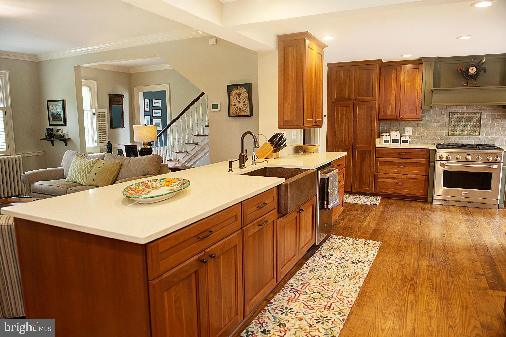 LEESBURG - Residential