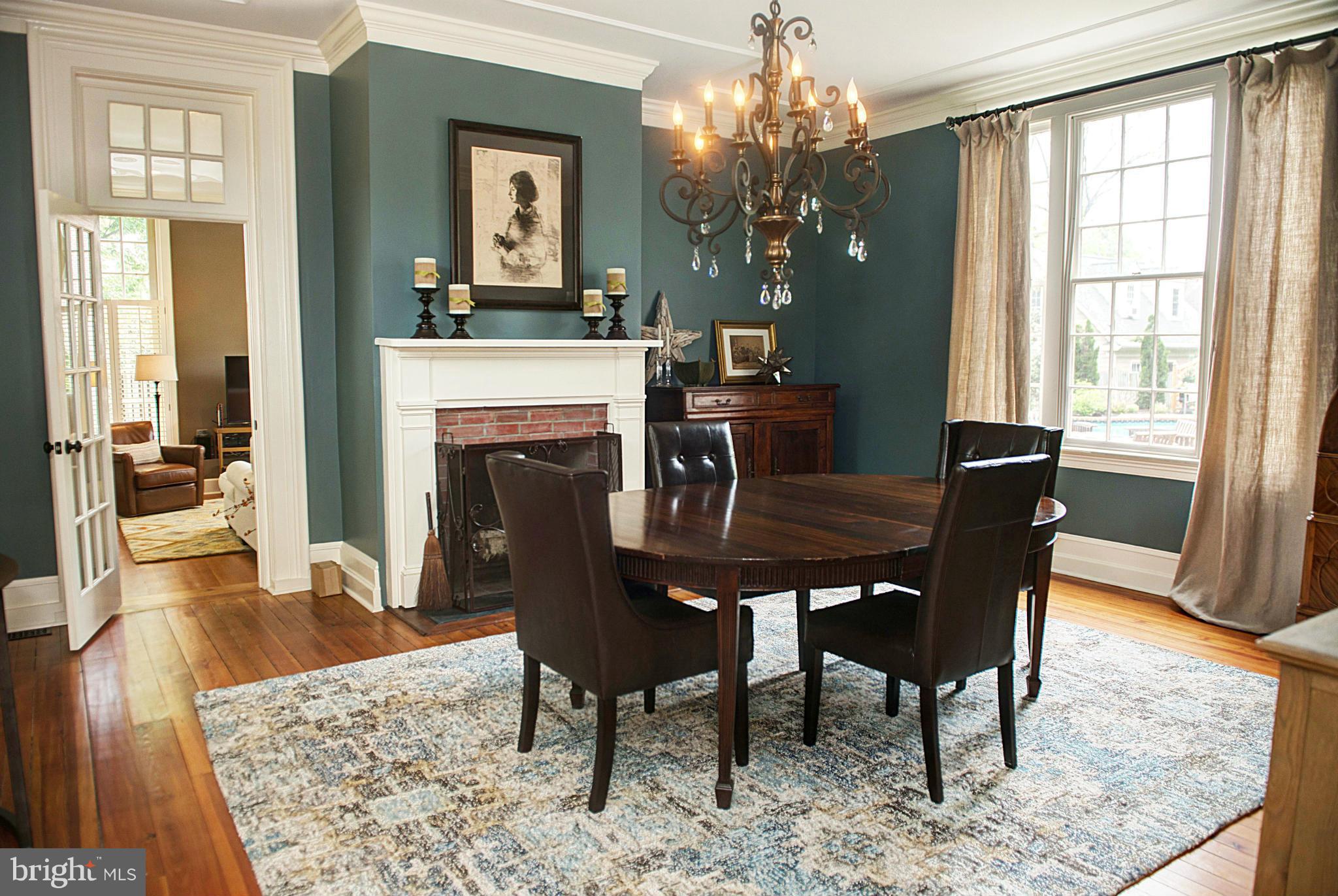 LEESBURG - Residential