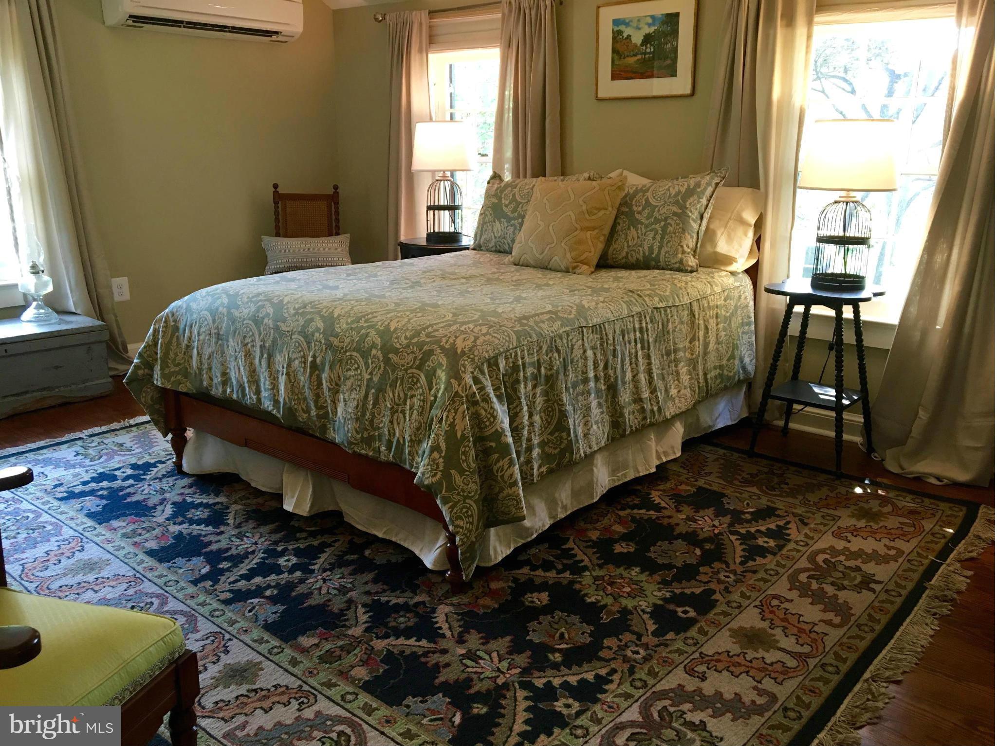 LEESBURG - Residential