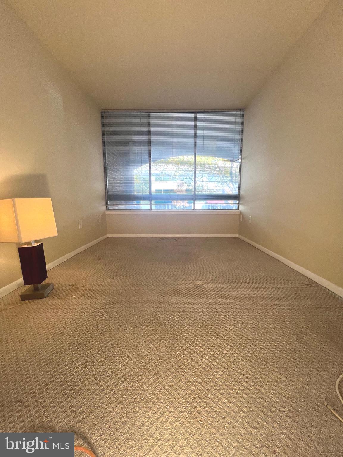 SOUTHAMPTON - Residential Lease