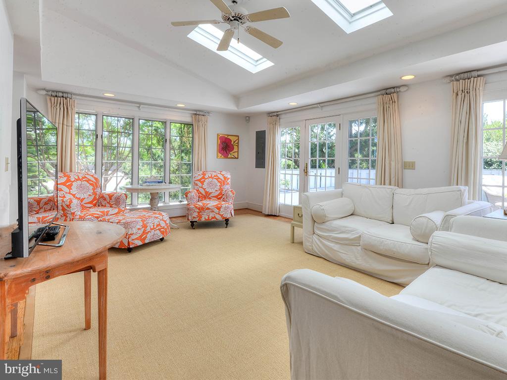 INDIAN BEACH - Residential