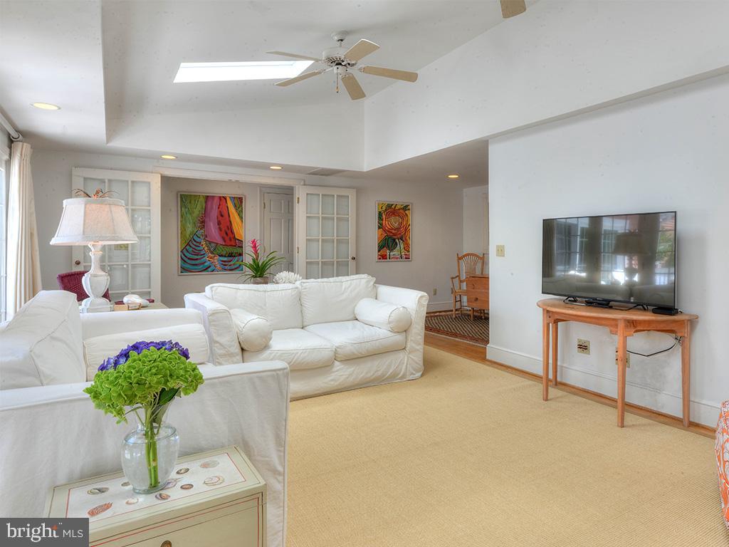 INDIAN BEACH - Residential