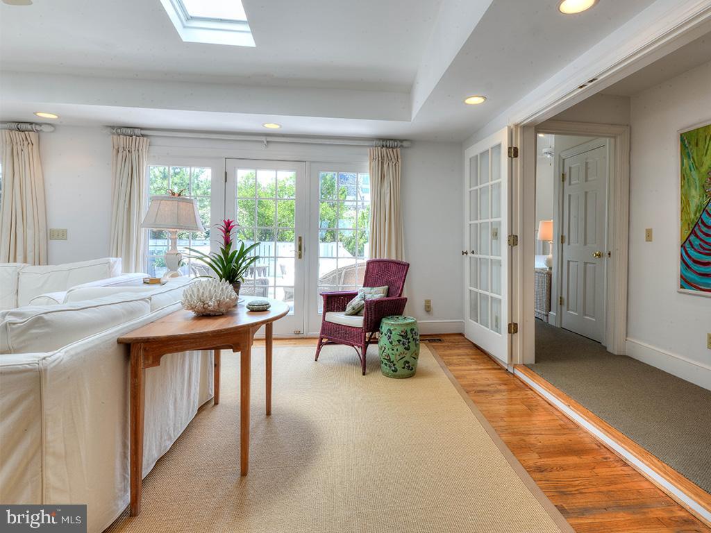 INDIAN BEACH - Residential