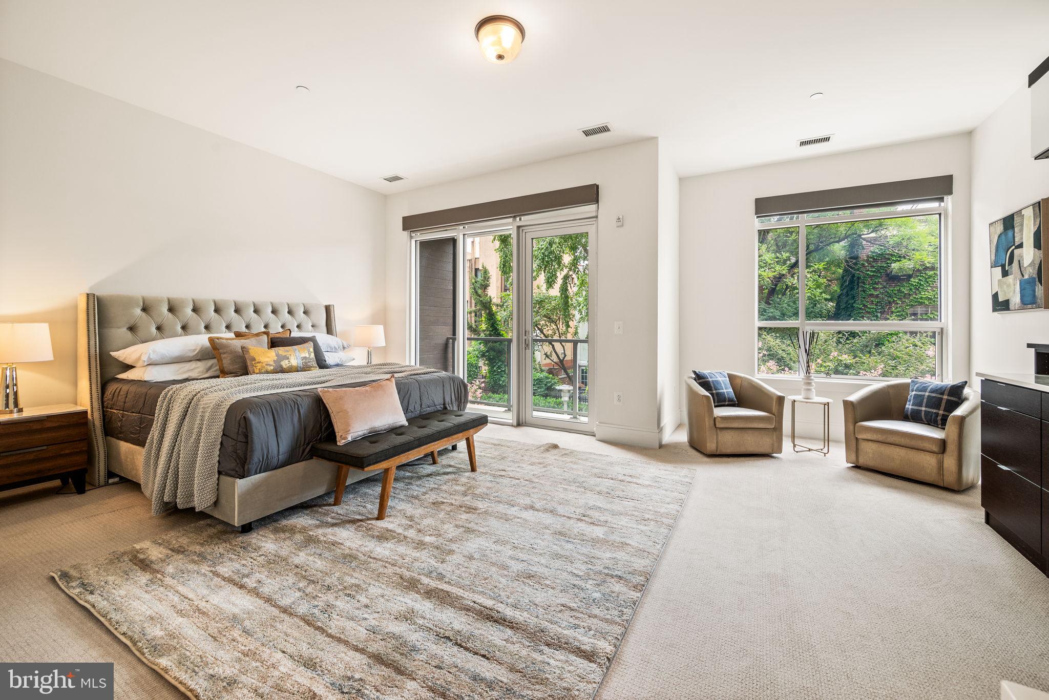 SOCIETY HILL - Residential