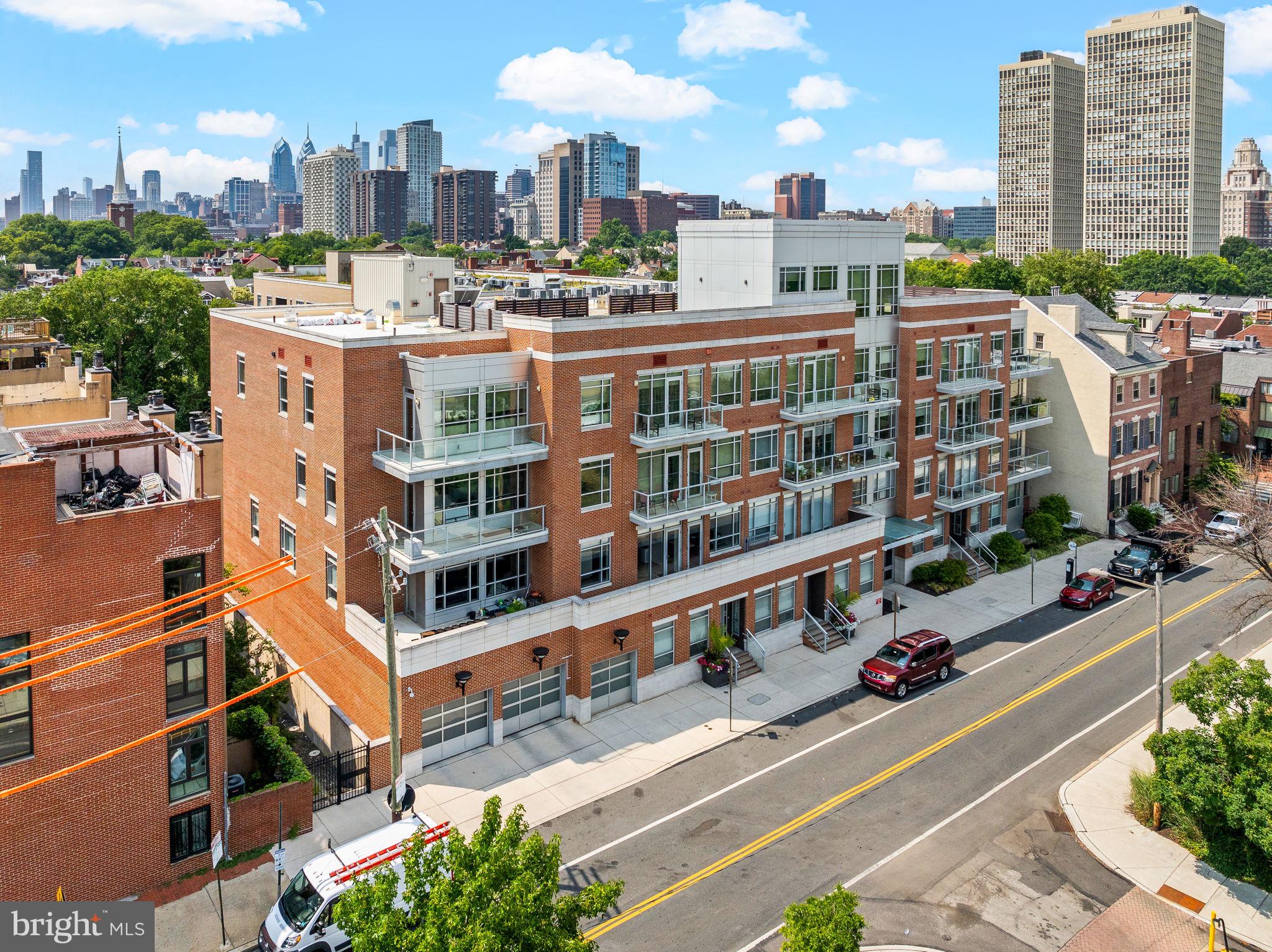 SOCIETY HILL - Residential
