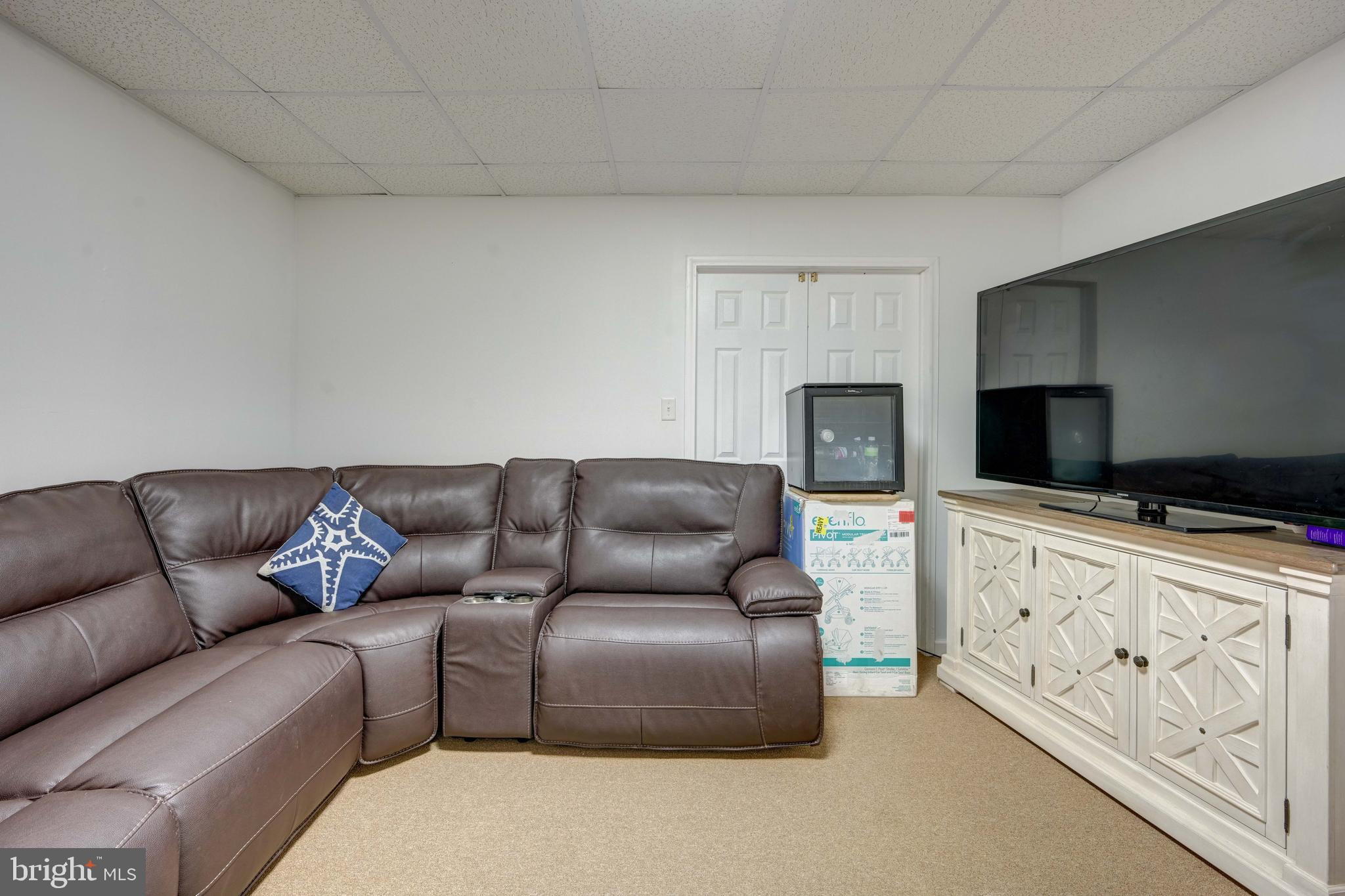 VILLAGE OF ELK RIDGE - Residential