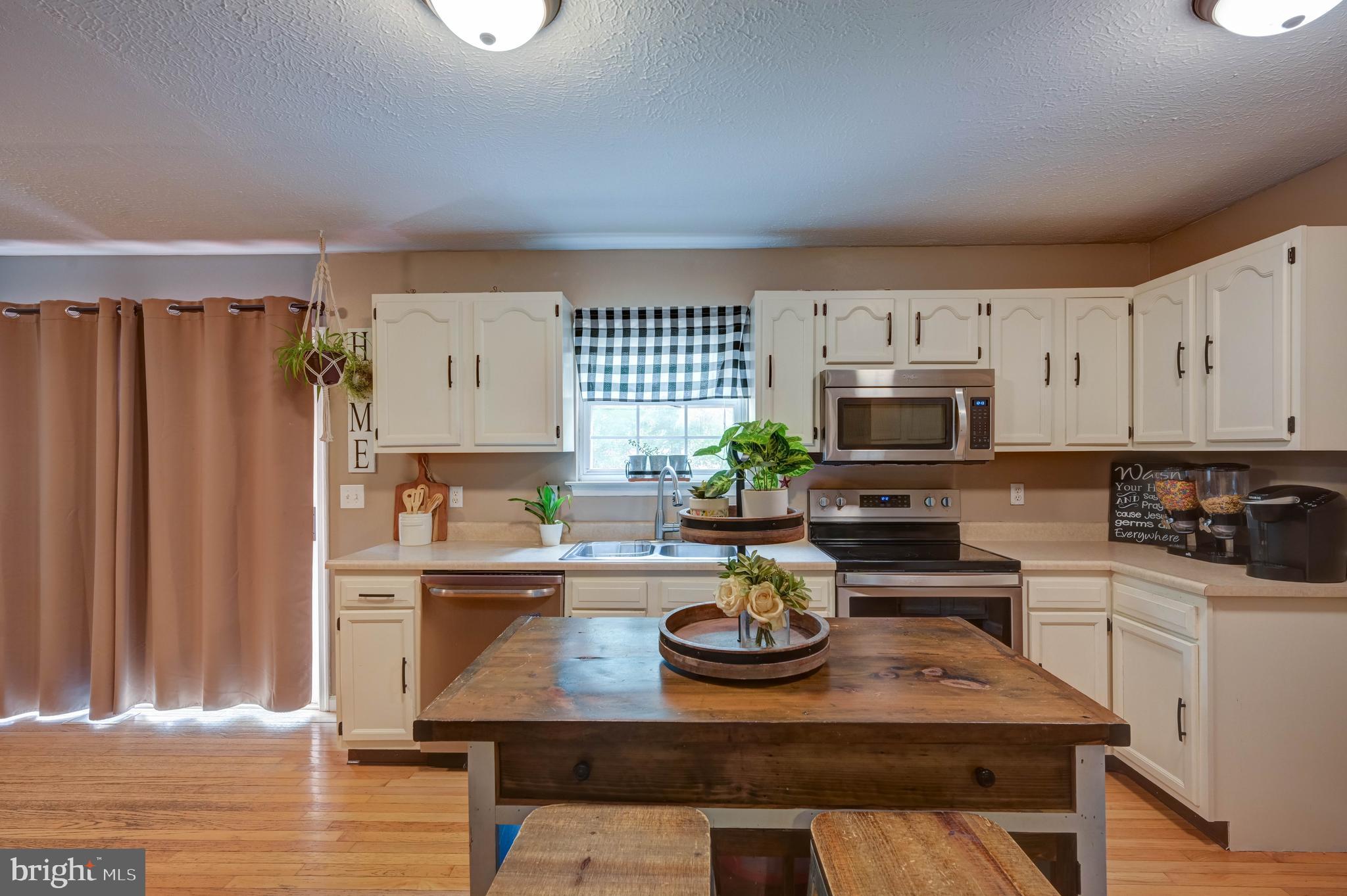 VILLAGE OF ELK RIDGE - Residential