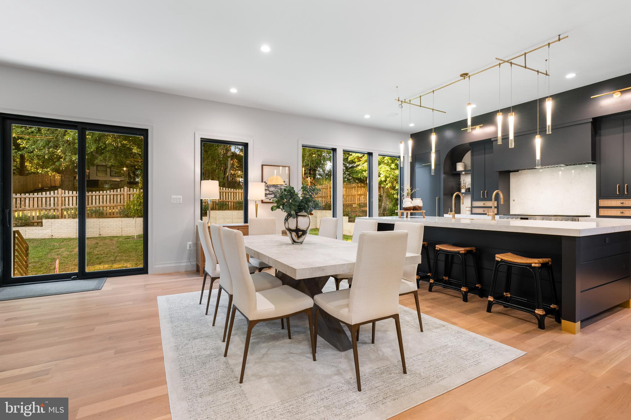 BERKSHIRE OAKWOOD - Residential