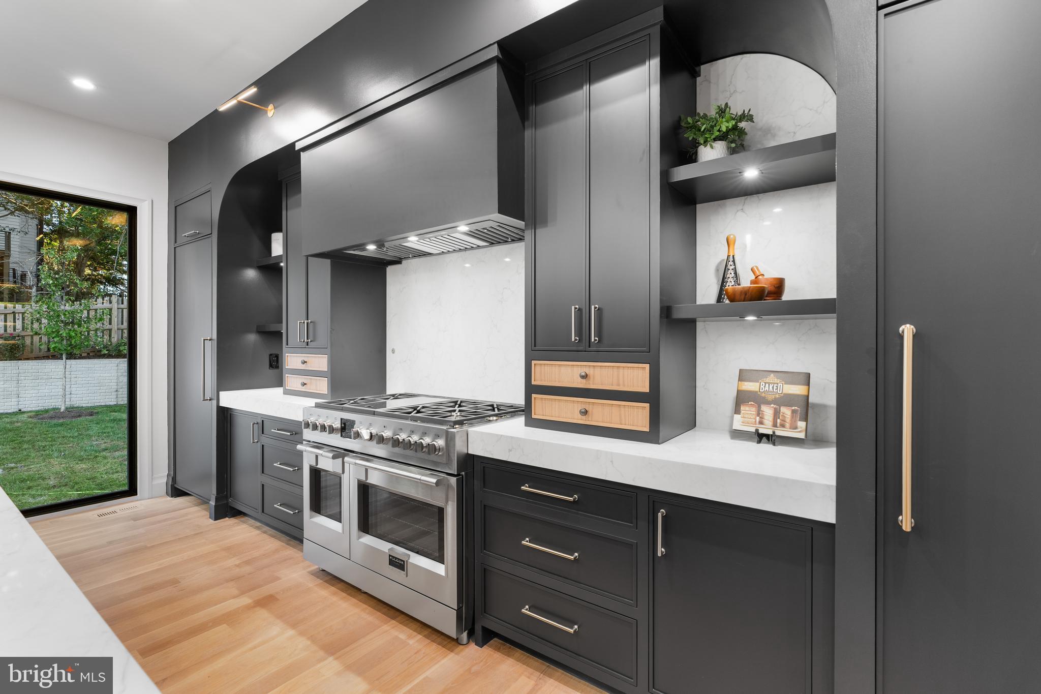 BERKSHIRE OAKWOOD - Residential