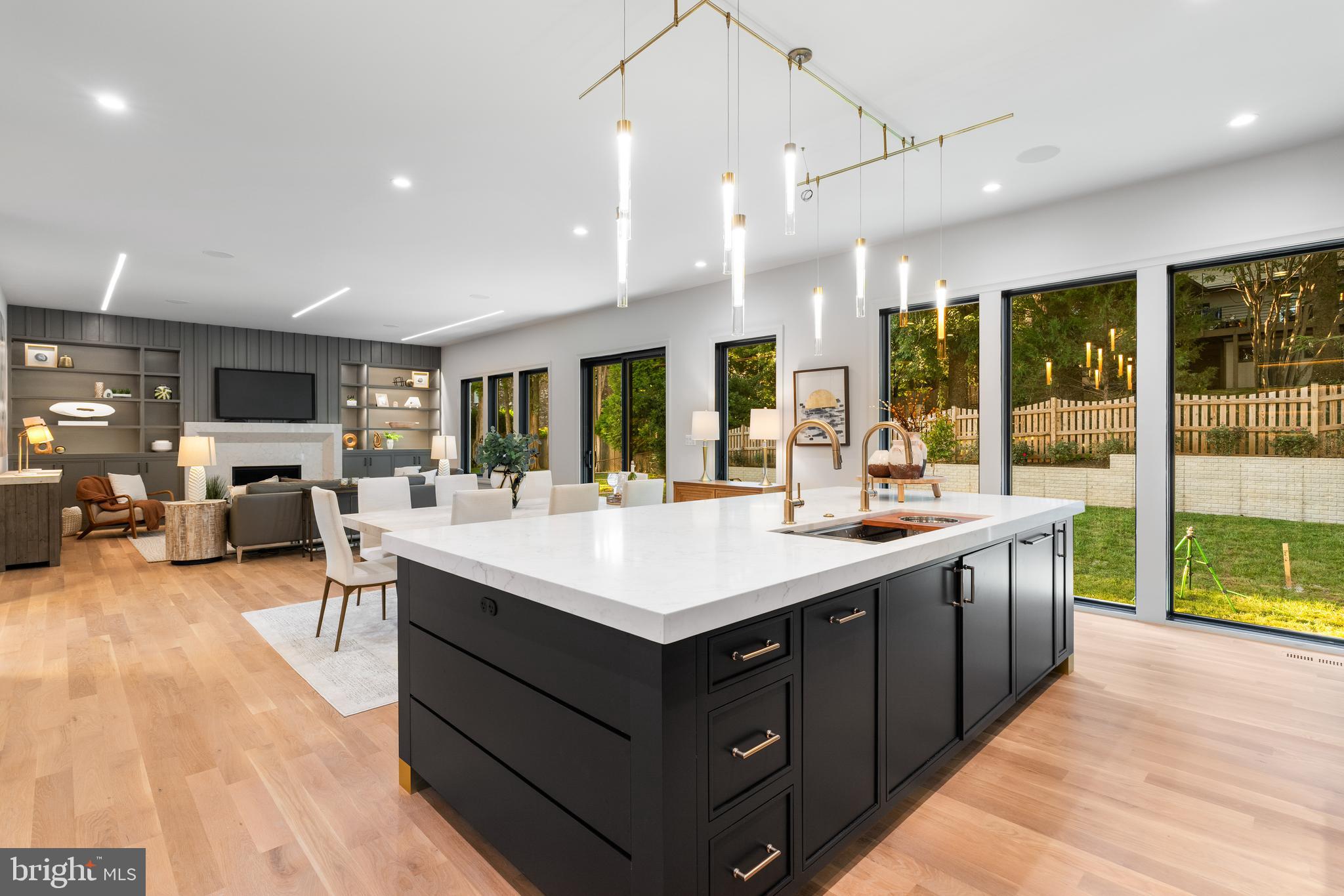 BERKSHIRE OAKWOOD - Residential