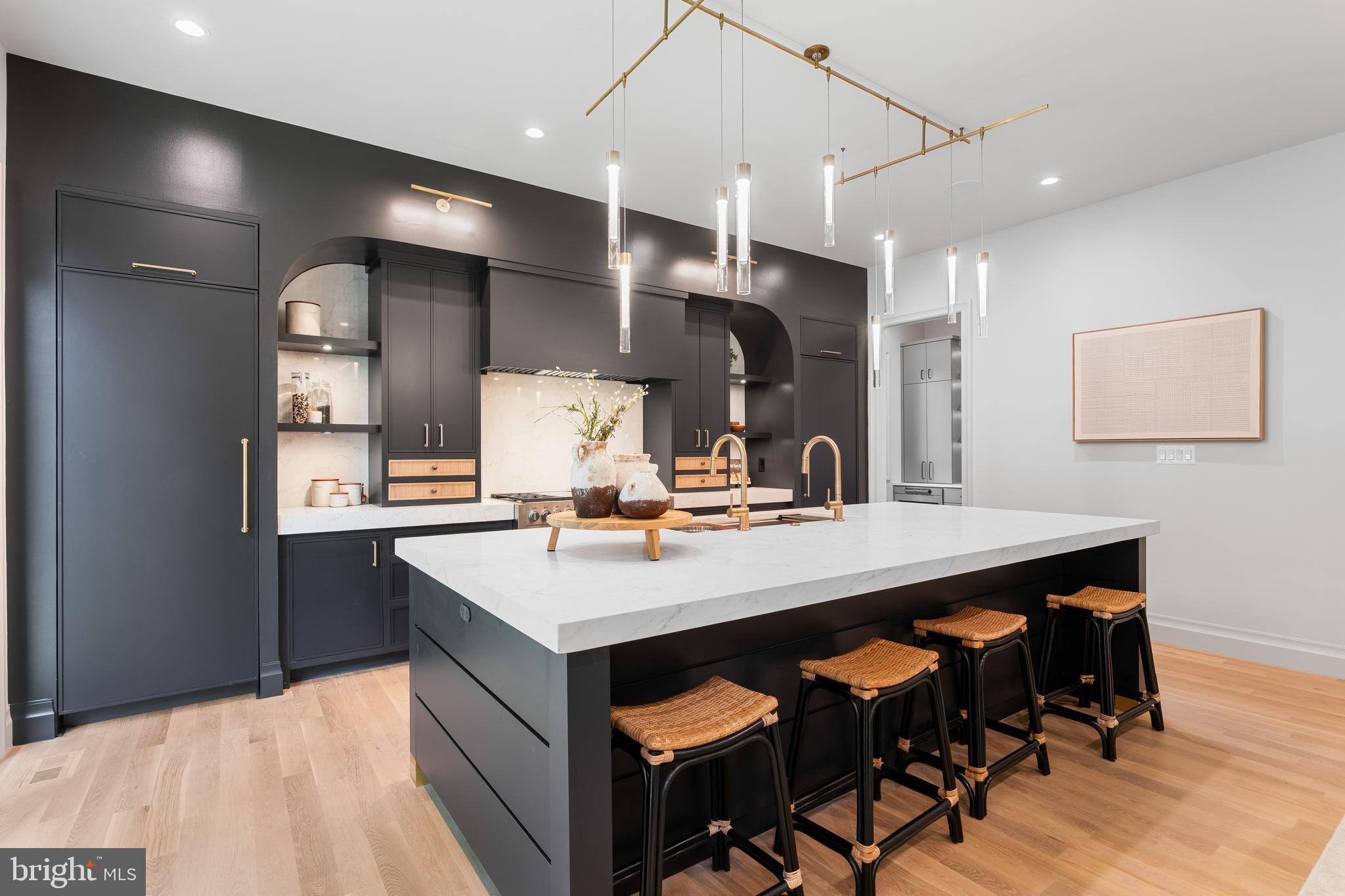 BERKSHIRE OAKWOOD - Residential