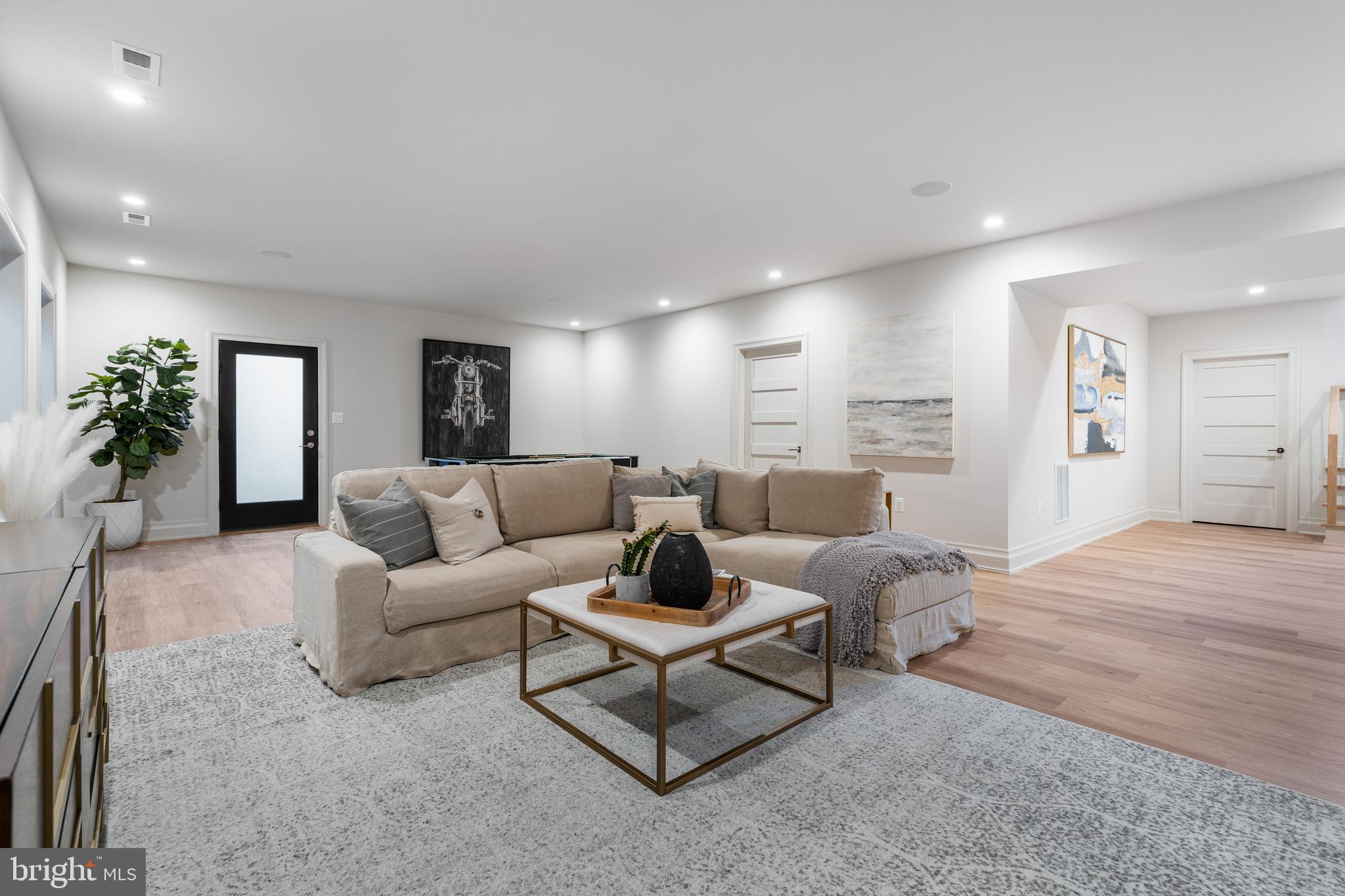 BERKSHIRE OAKWOOD - Residential