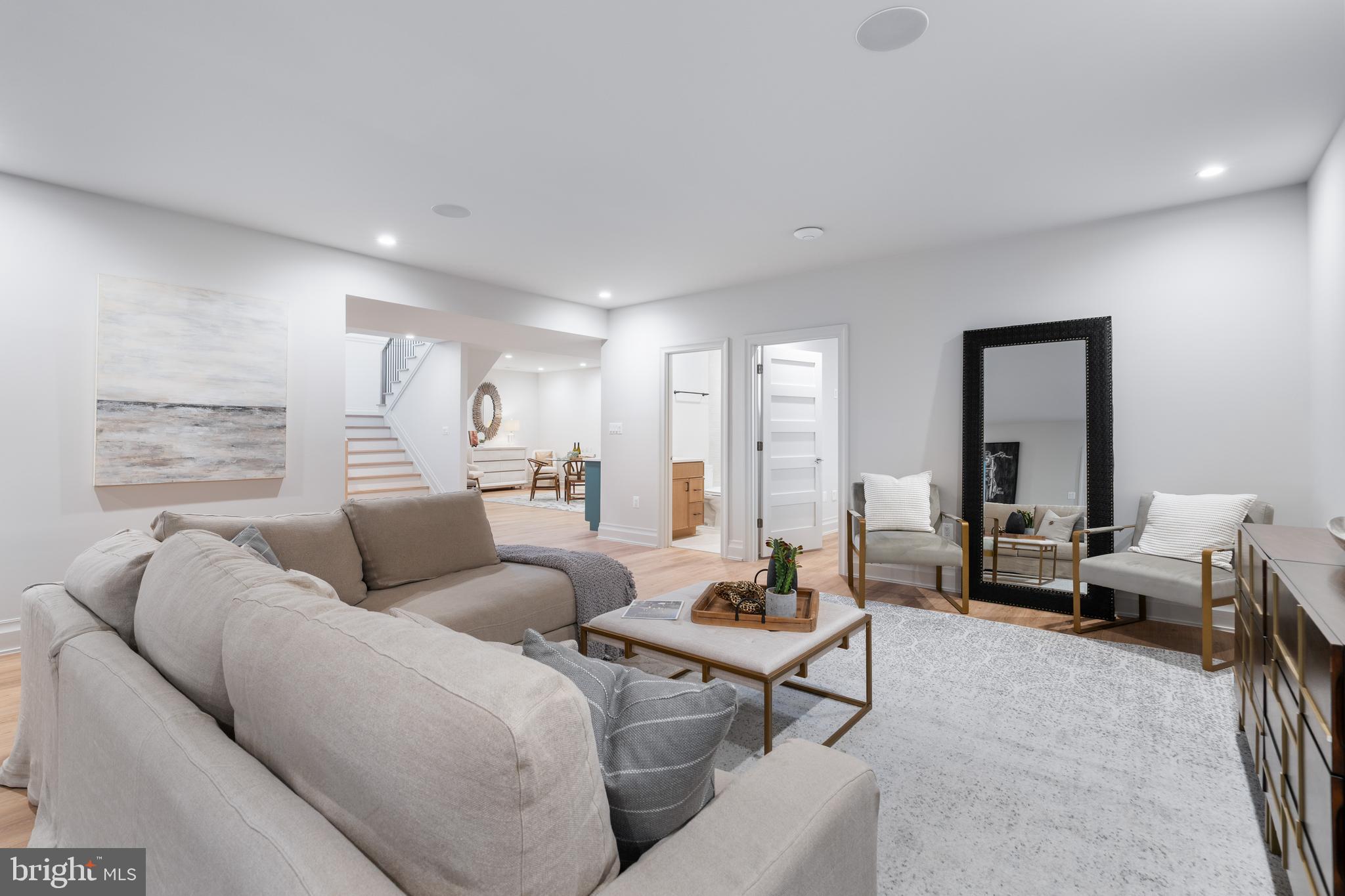 BERKSHIRE OAKWOOD - Residential