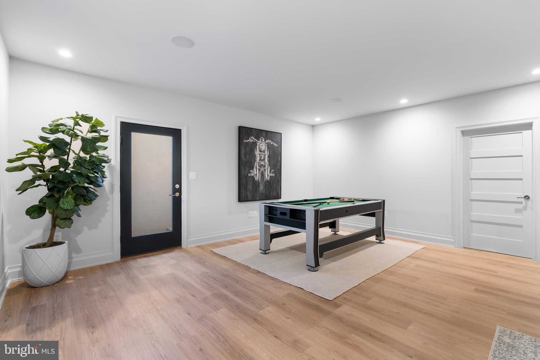 BERKSHIRE OAKWOOD - Residential