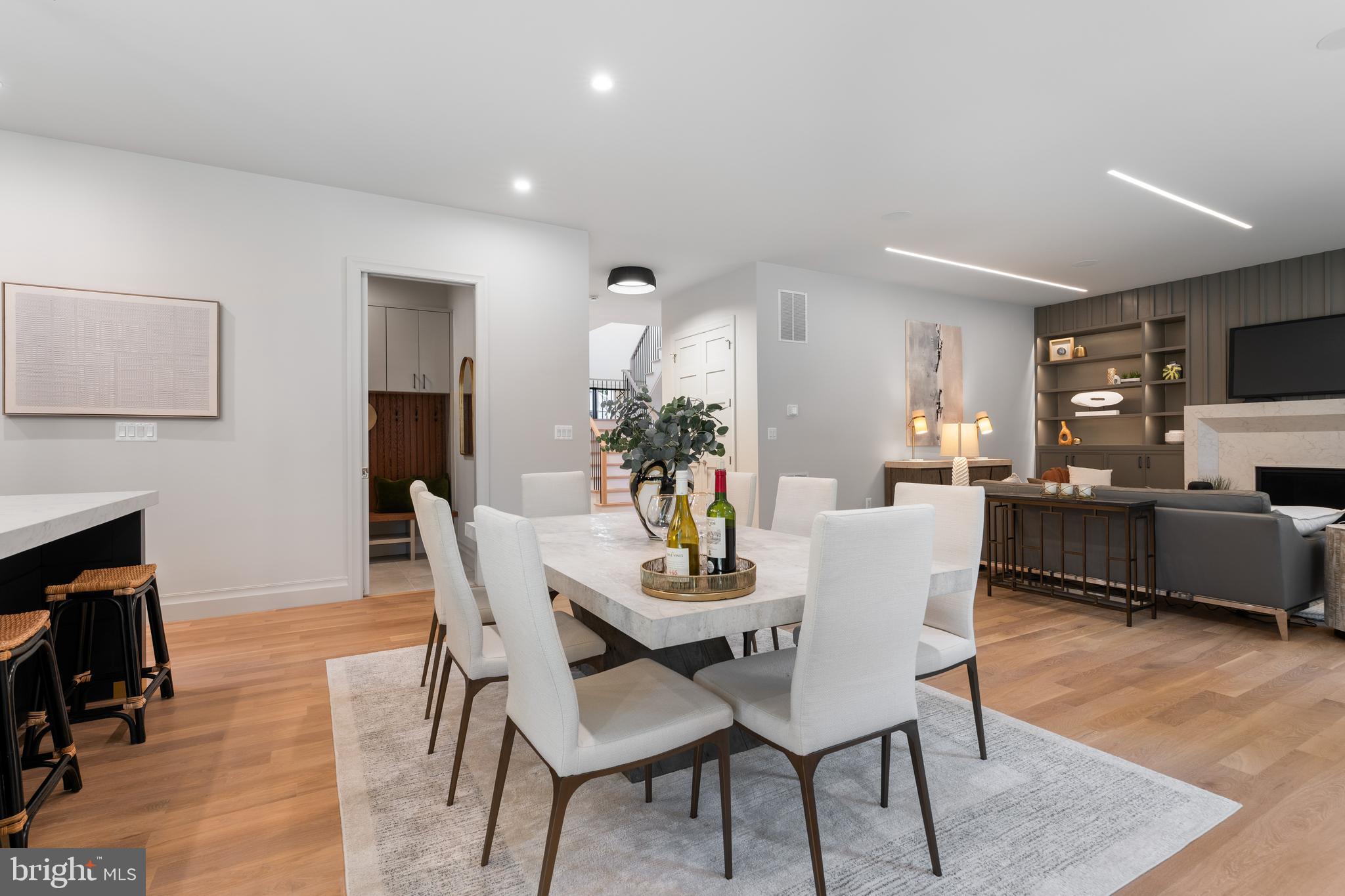 BERKSHIRE OAKWOOD - Residential