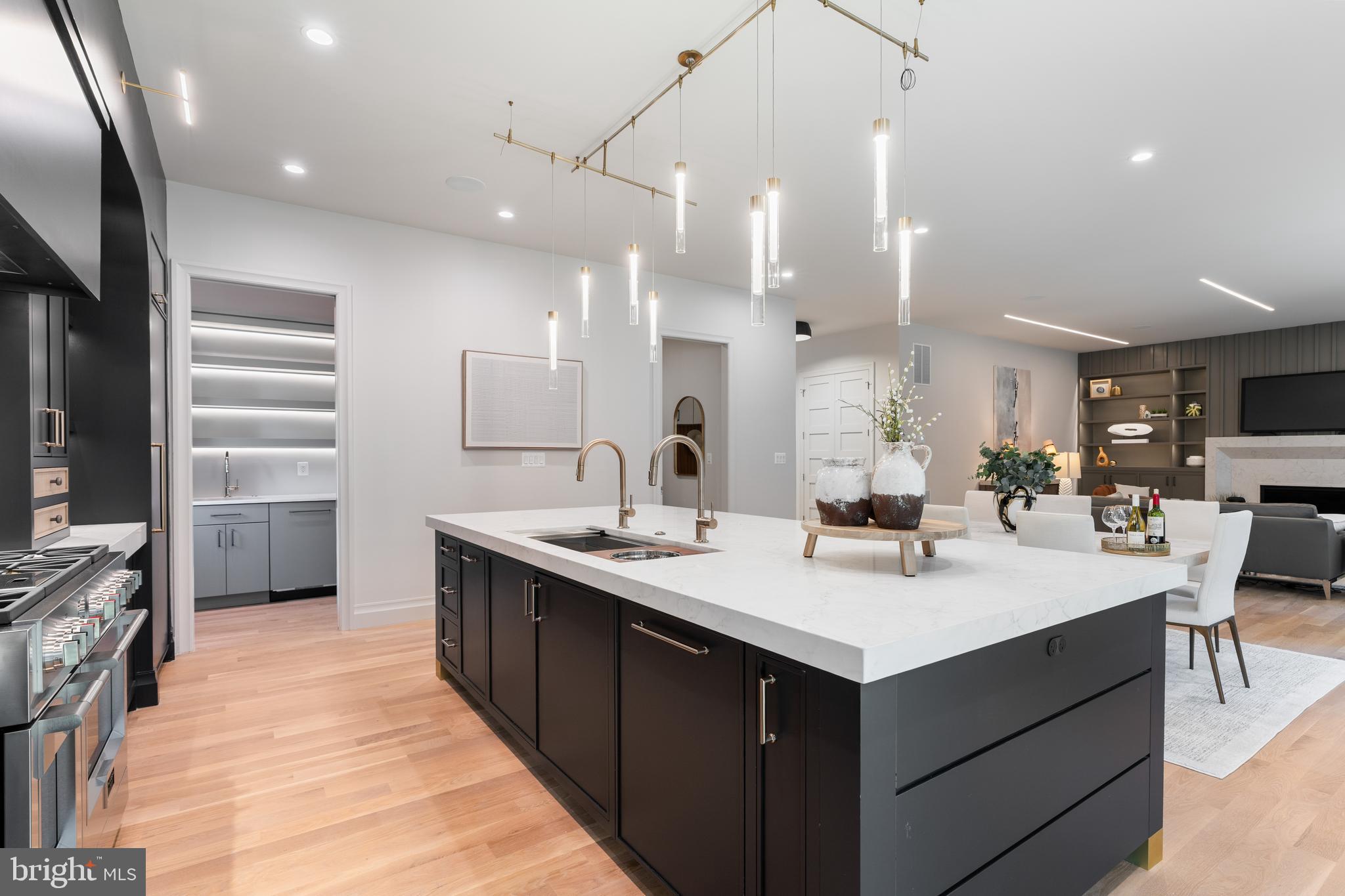 BERKSHIRE OAKWOOD - Residential