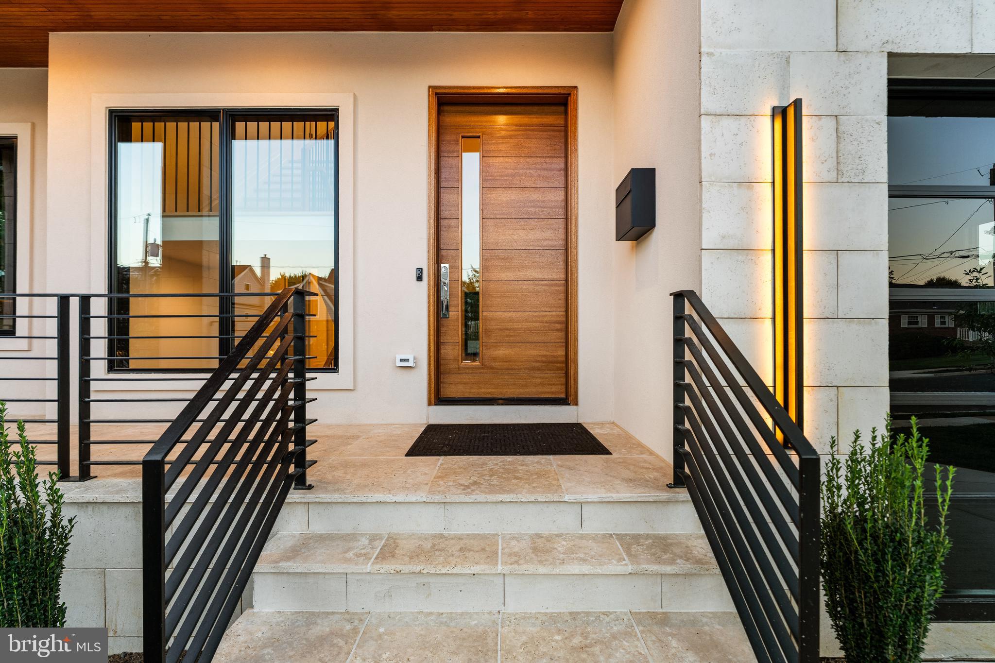 BERKSHIRE OAKWOOD - Residential