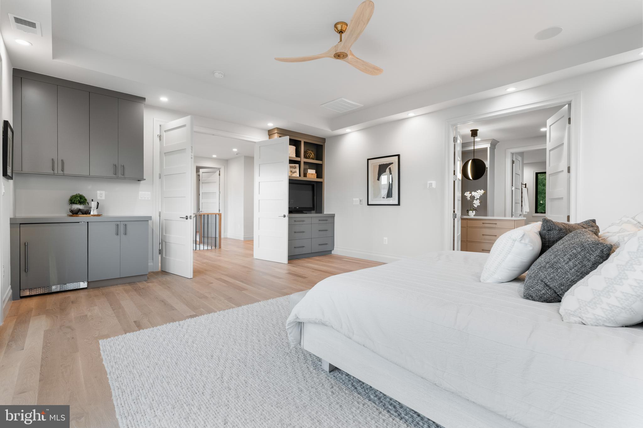 BERKSHIRE OAKWOOD - Residential