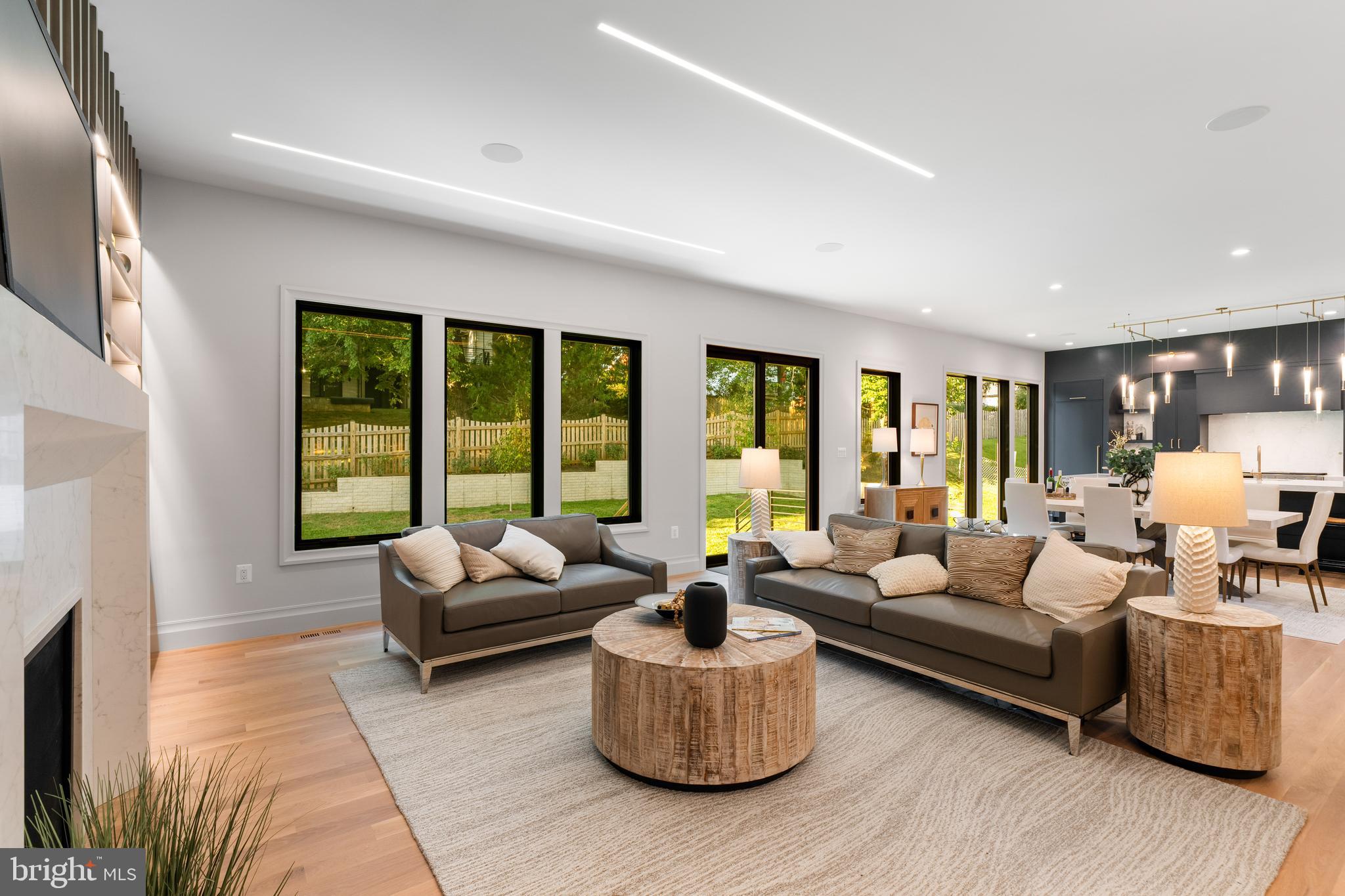 BERKSHIRE OAKWOOD - Residential