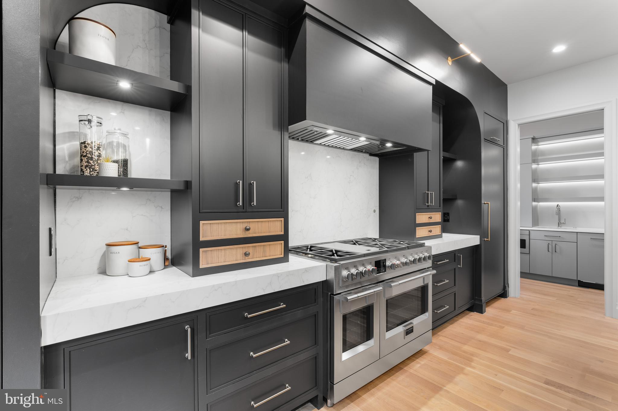 BERKSHIRE OAKWOOD - Residential