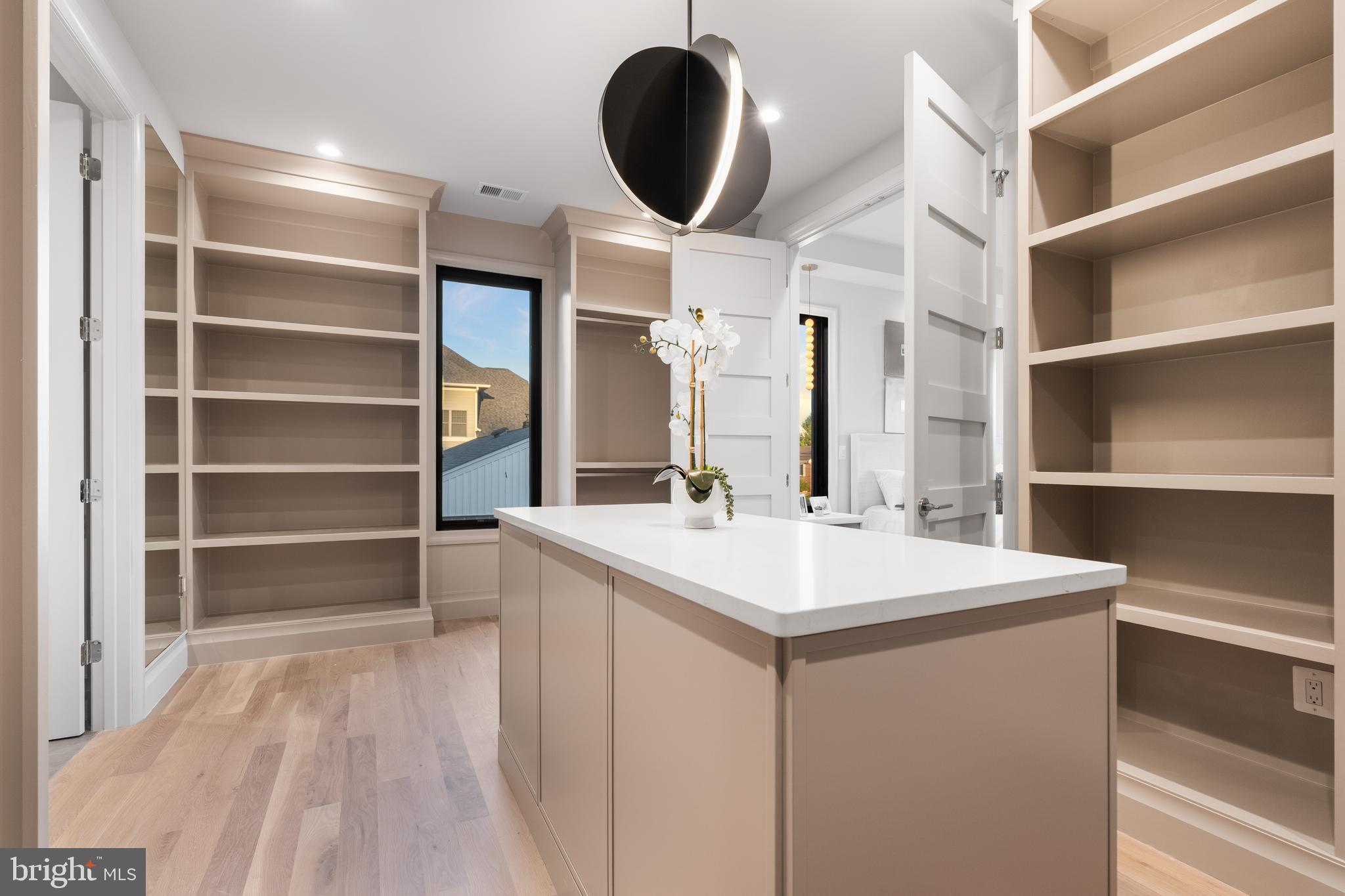 BERKSHIRE OAKWOOD - Residential