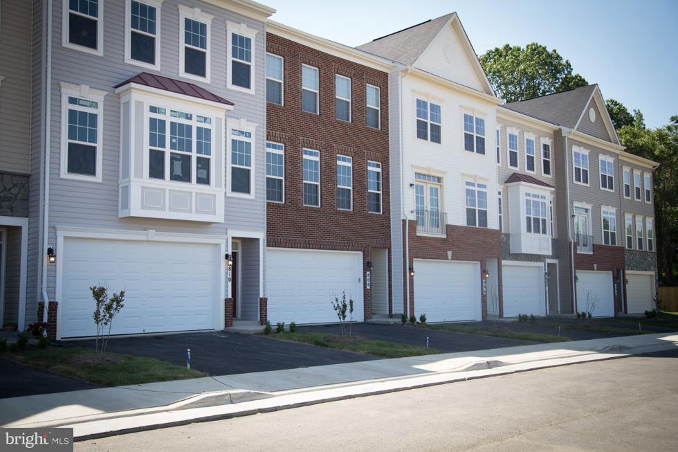 MAYFAIR - Residential