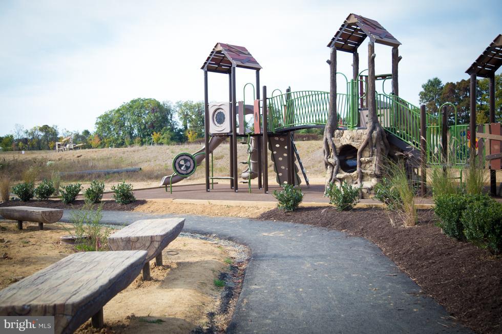 MAYFAIR - Residential