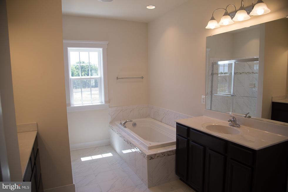 MAYFAIR - Residential