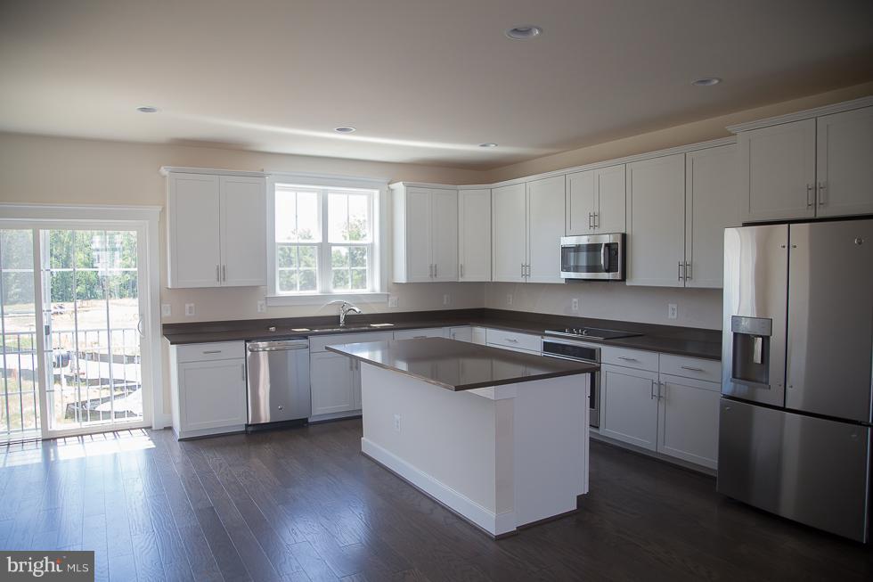 MAYFAIR - Residential