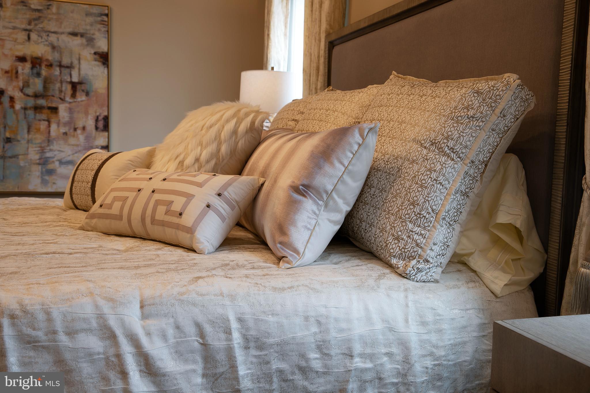 MAKEFIELD MEADOWS - Residential