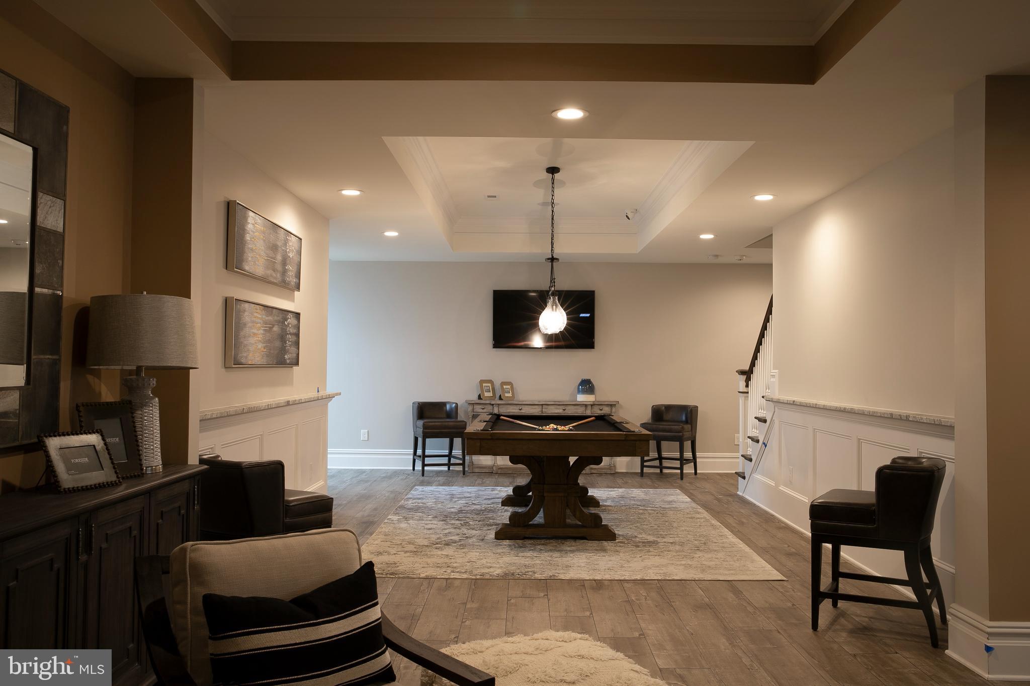 MAKEFIELD MEADOWS - Residential