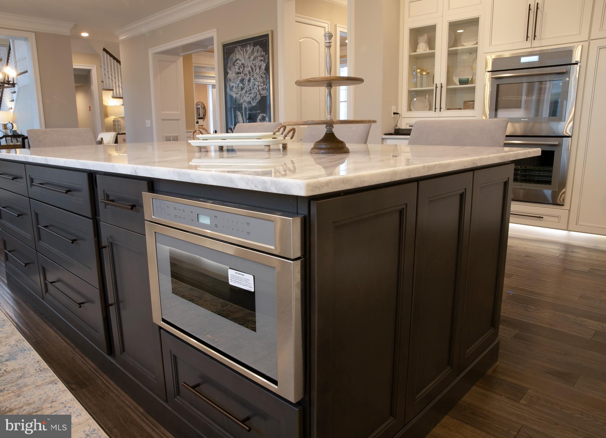 MAKEFIELD MEADOWS - Residential