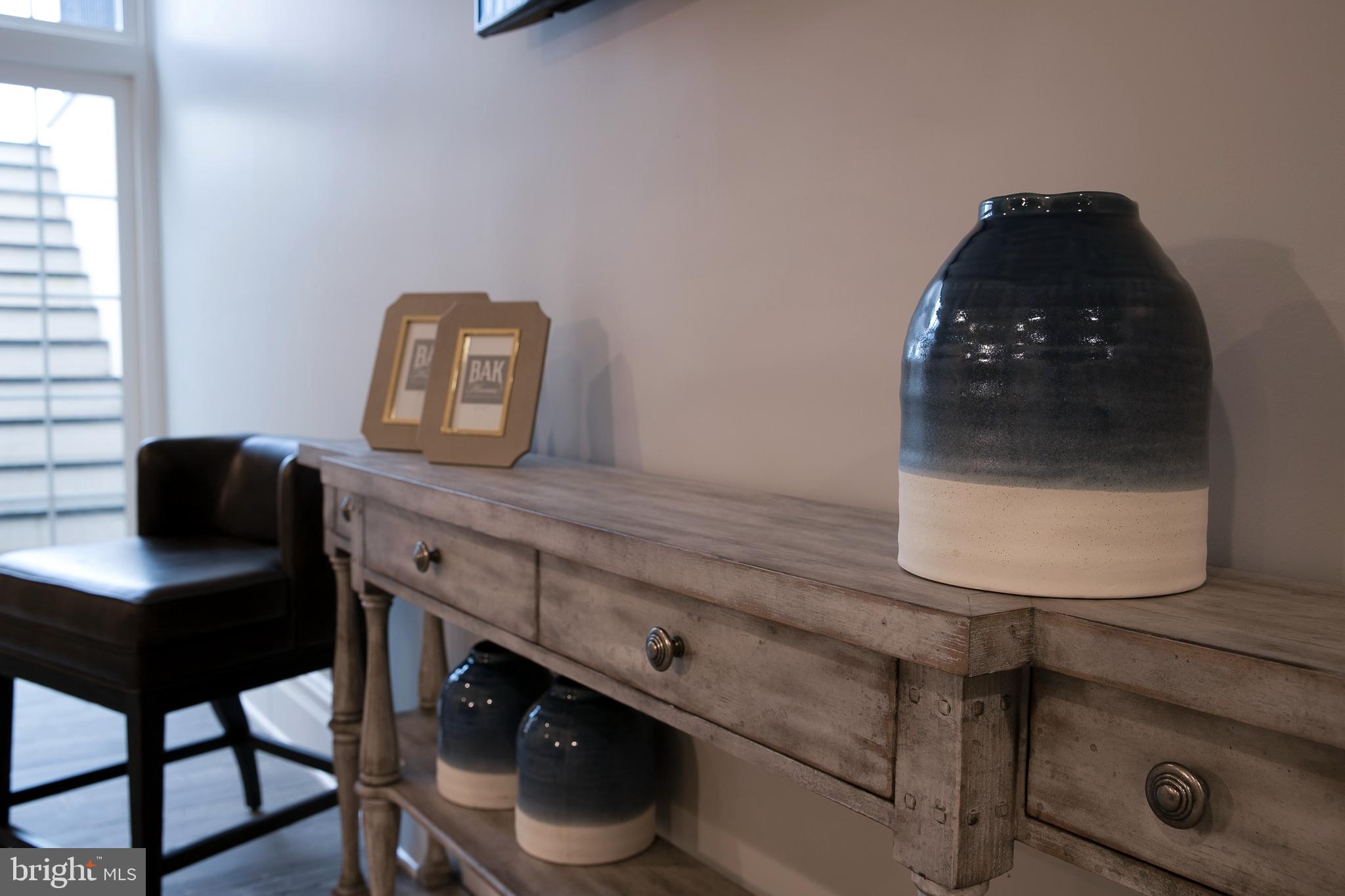 MAKEFIELD MEADOWS - Residential