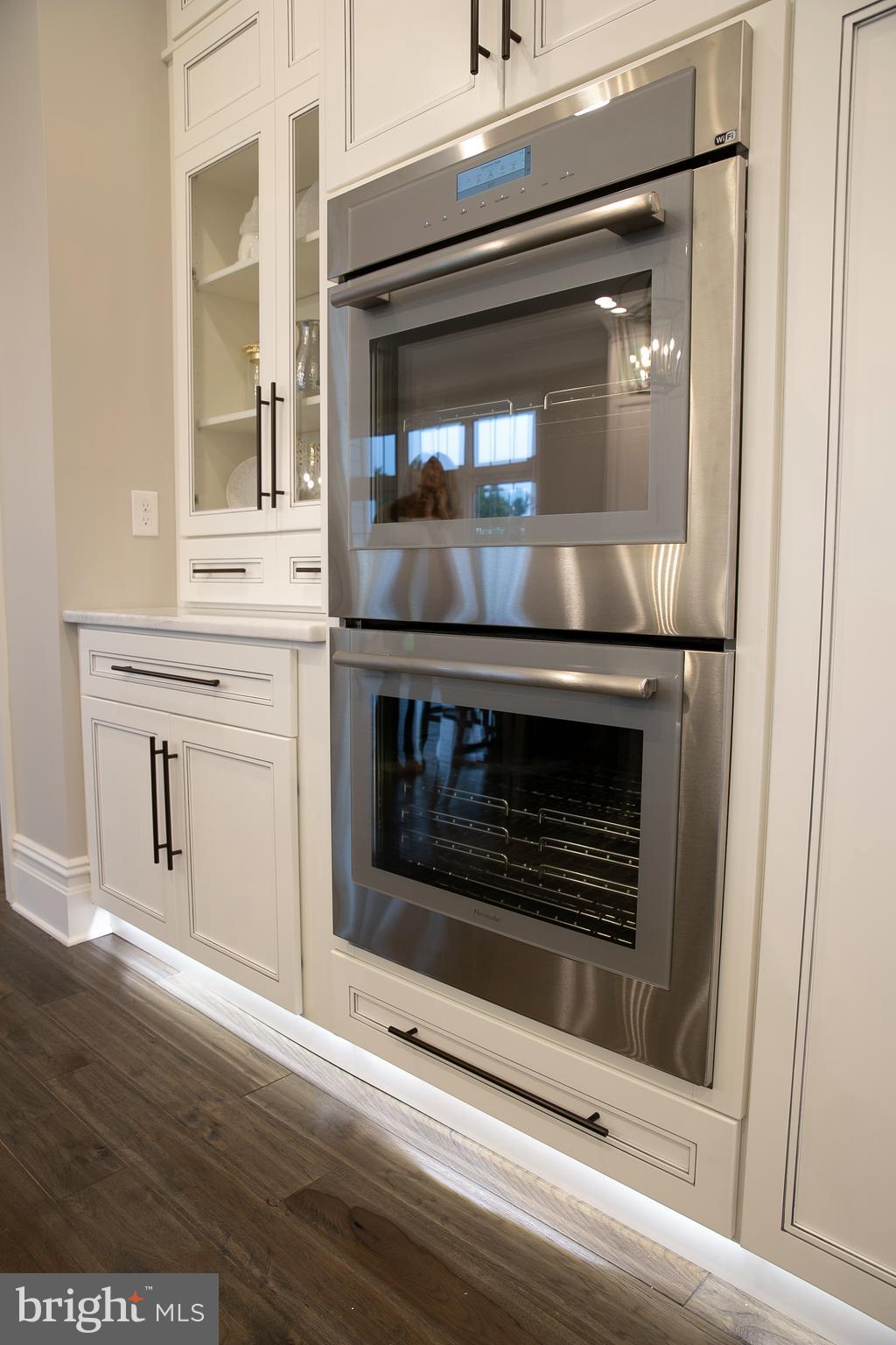 MAKEFIELD MEADOWS - Residential