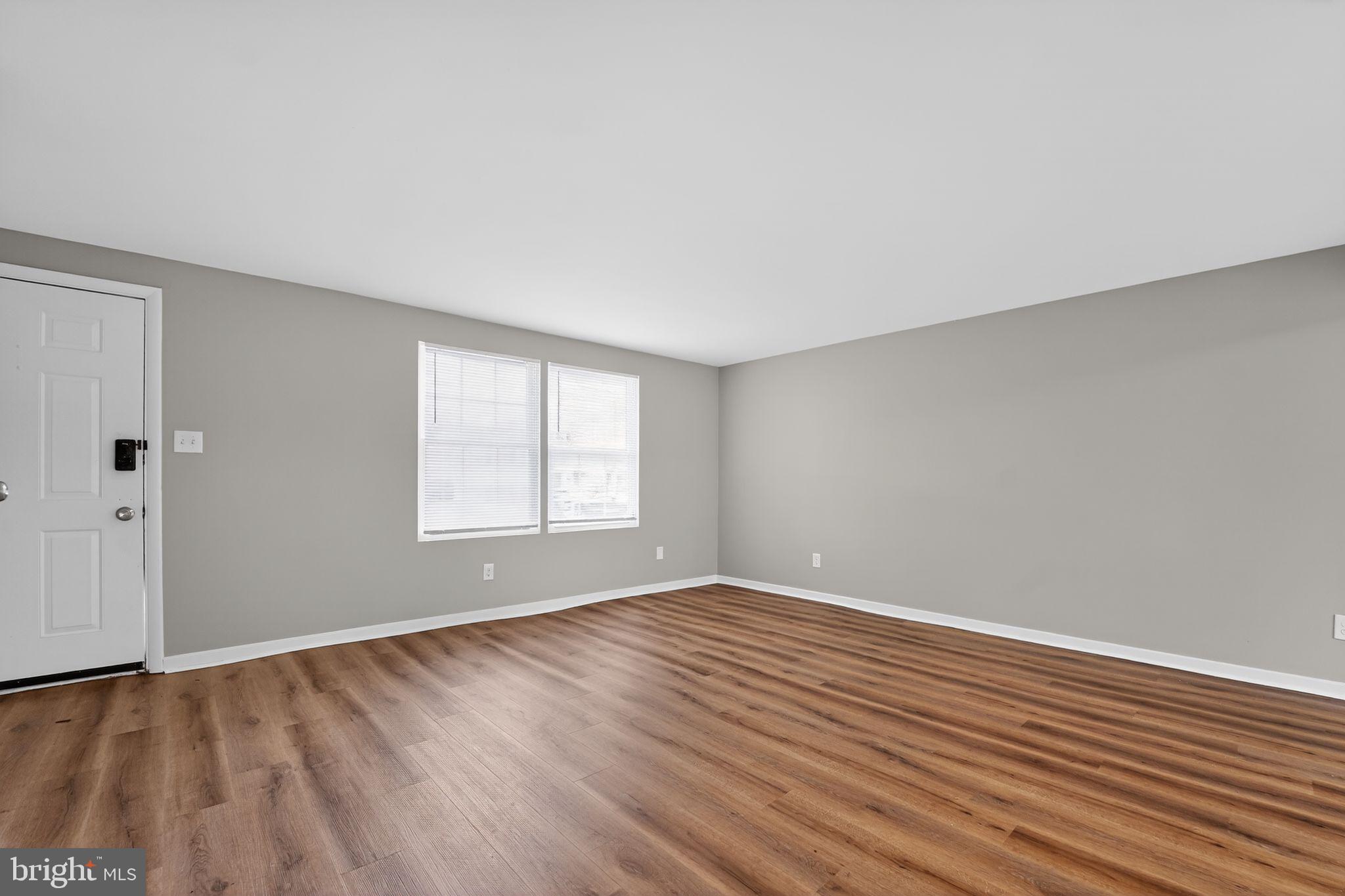 LONG BAR HARBOR - Residential