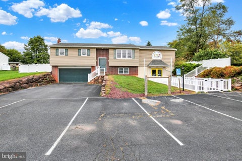 Photo of 2740 N Reading Road, REINHOLDS, PA 17569 (MLS # PALA2097740)