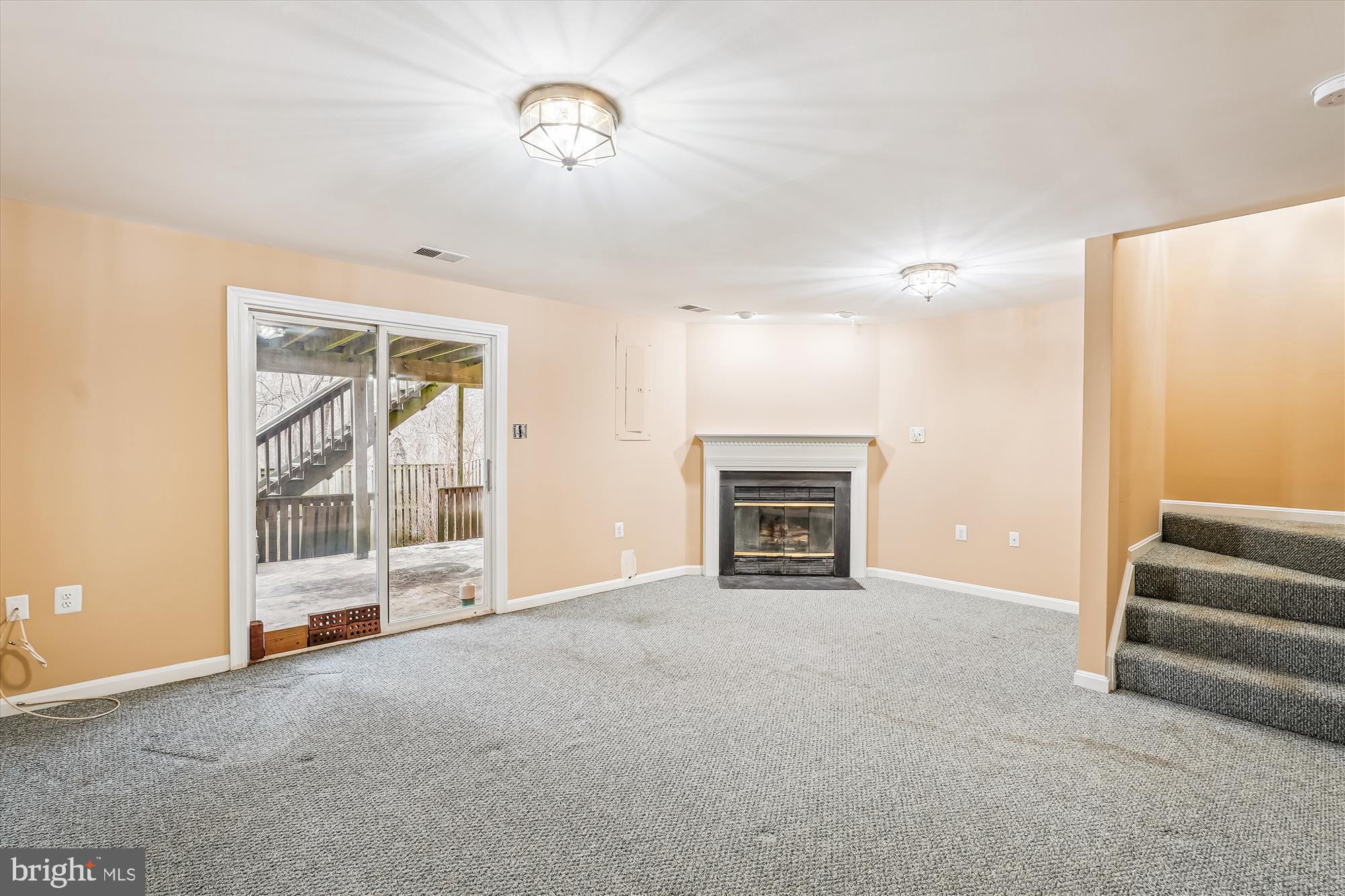 POTOMAC LAKES - Residential