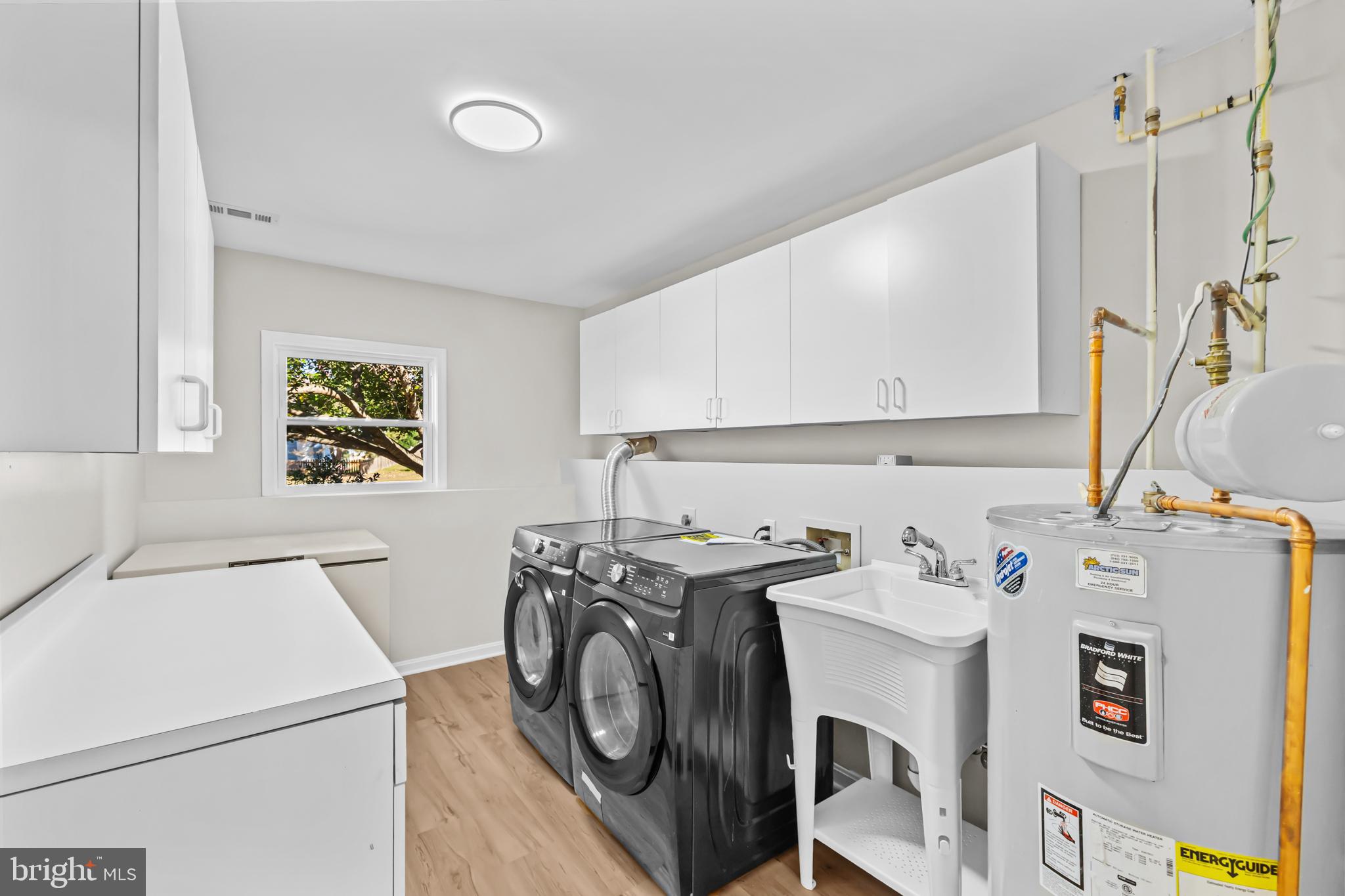 CEDAR CREST - Residential