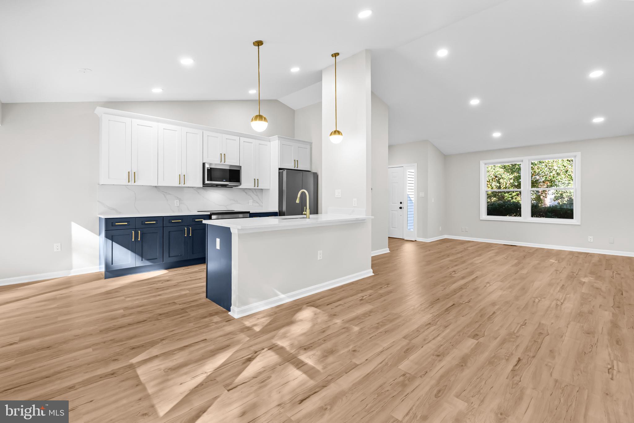 CEDAR CREST - Residential