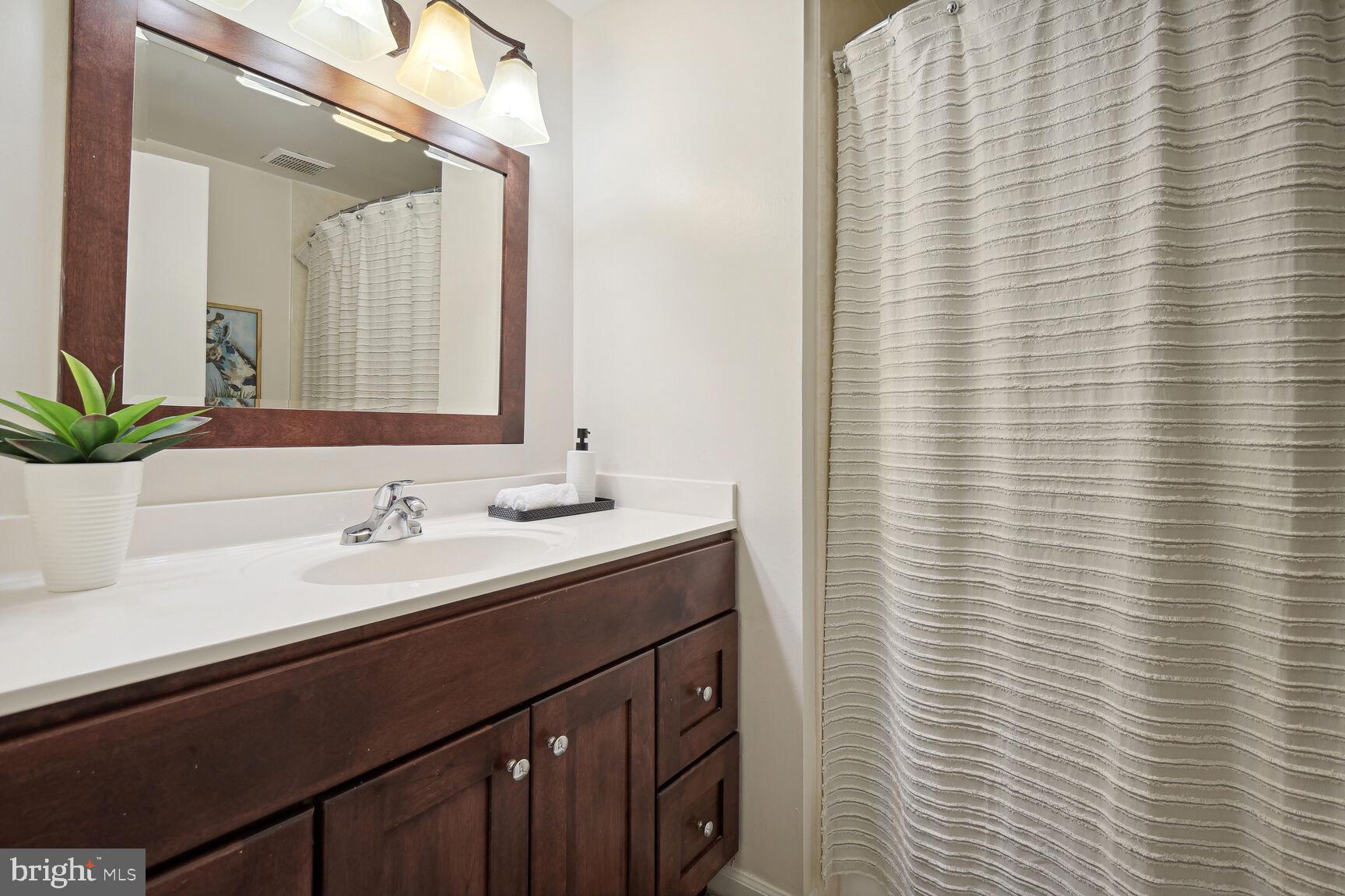 QUAIL VALLEY - Residential