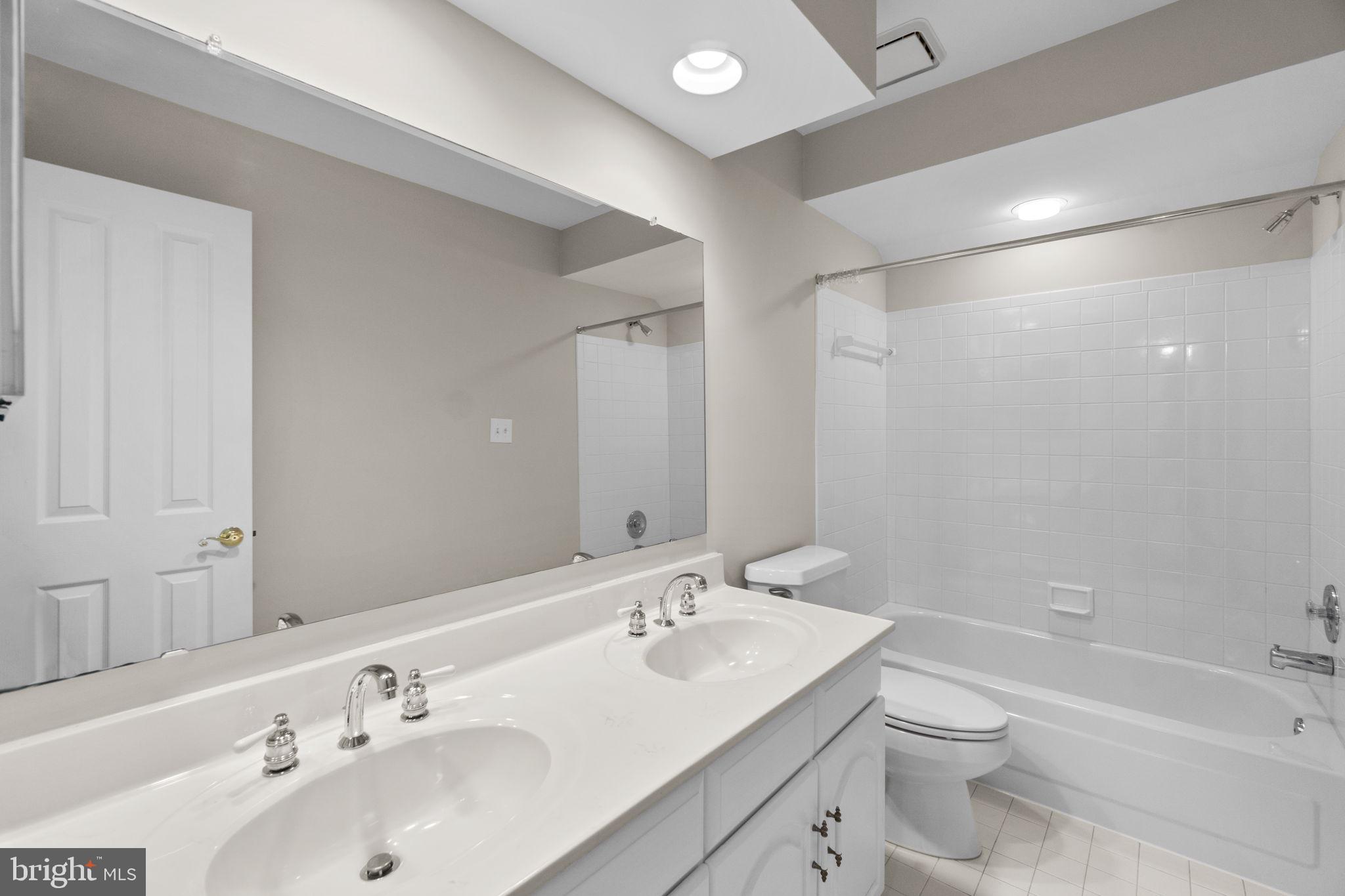 WORMANS MILL - Residential