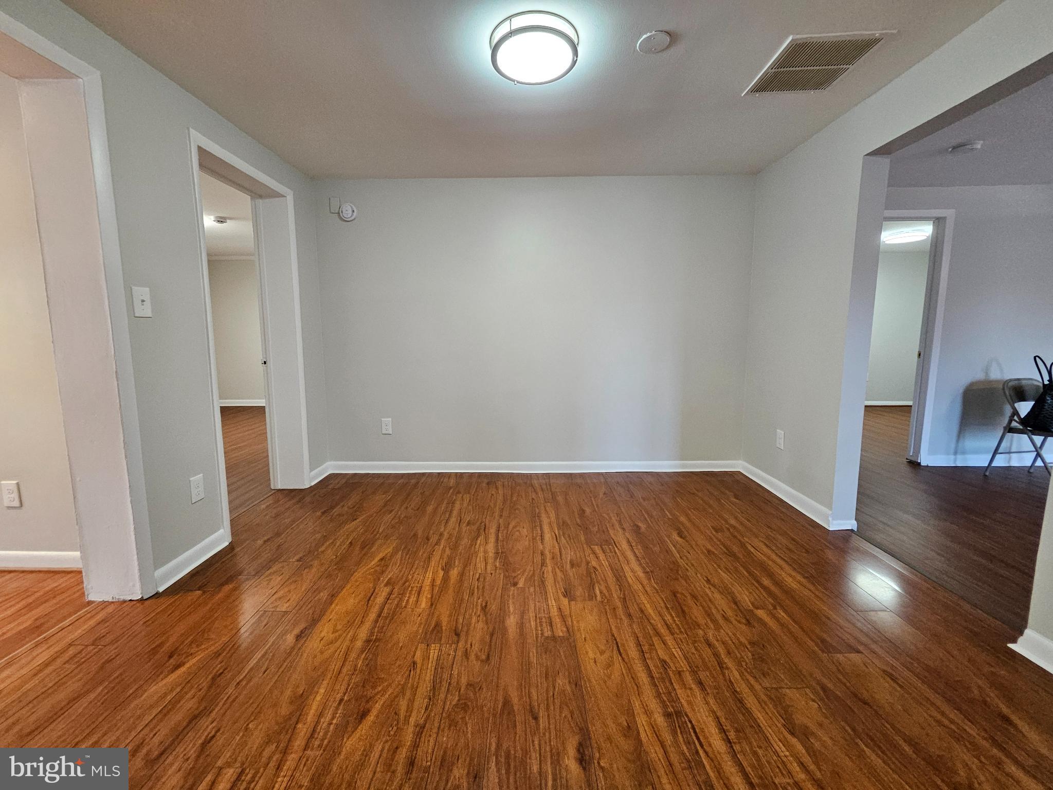 RIVERDALE PARK - Residential