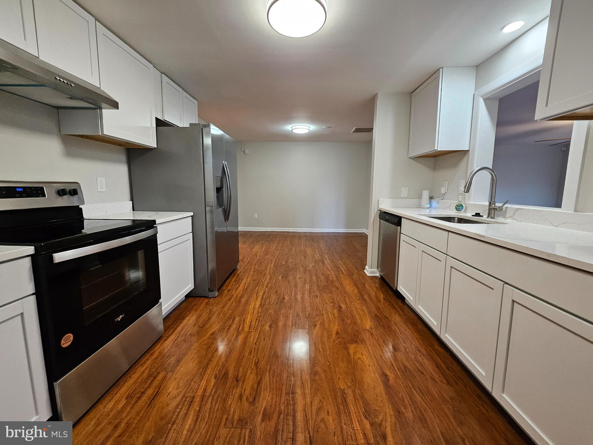 RIVERDALE PARK - Residential