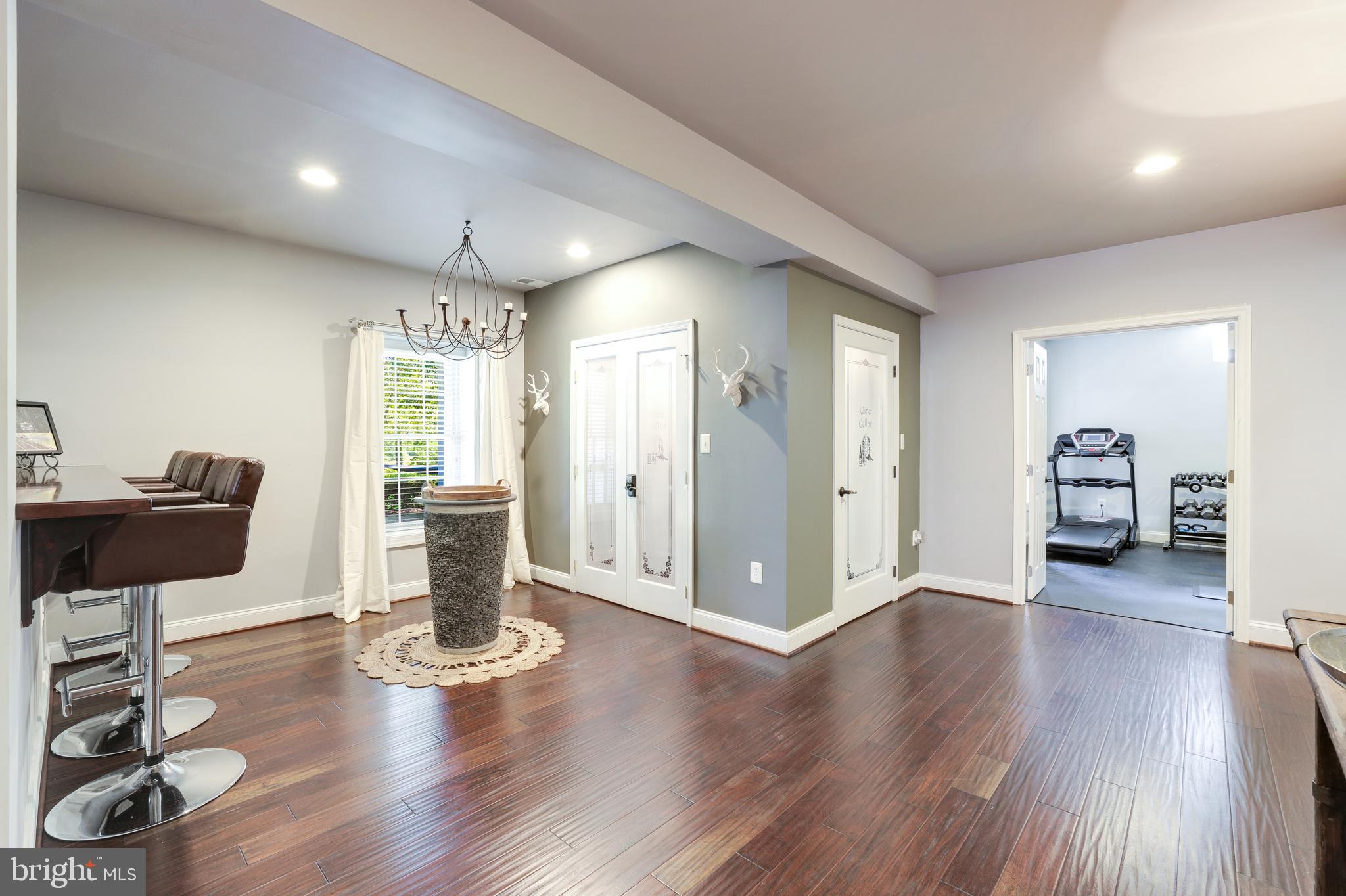 BELMONT COUNTRY CLUB - Residential