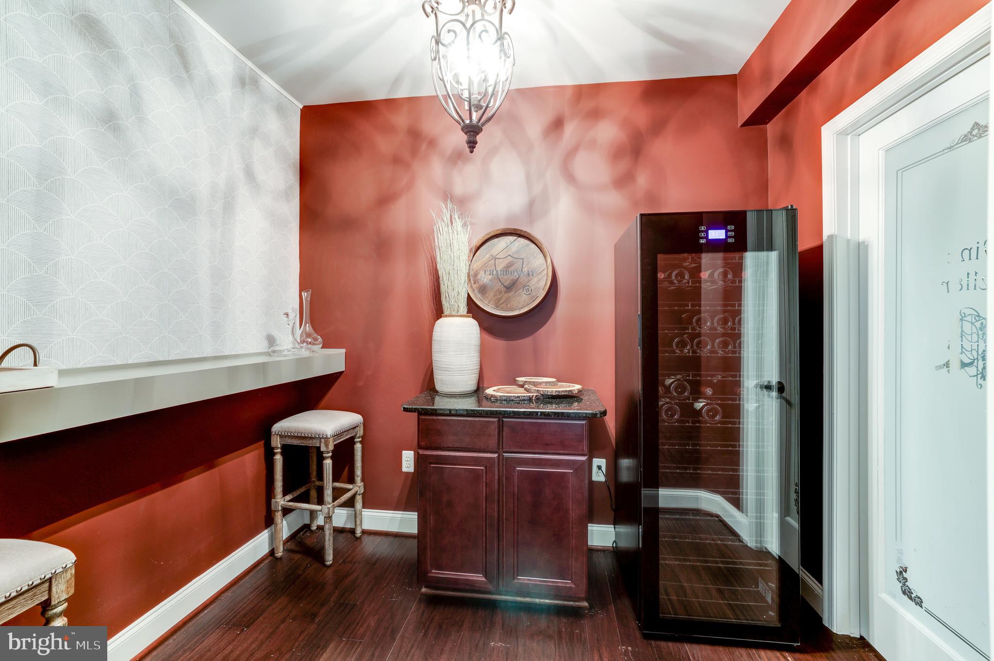 BELMONT COUNTRY CLUB - Residential