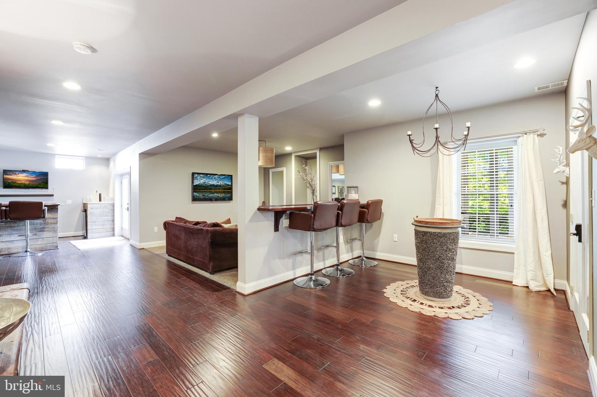 BELMONT COUNTRY CLUB - Residential